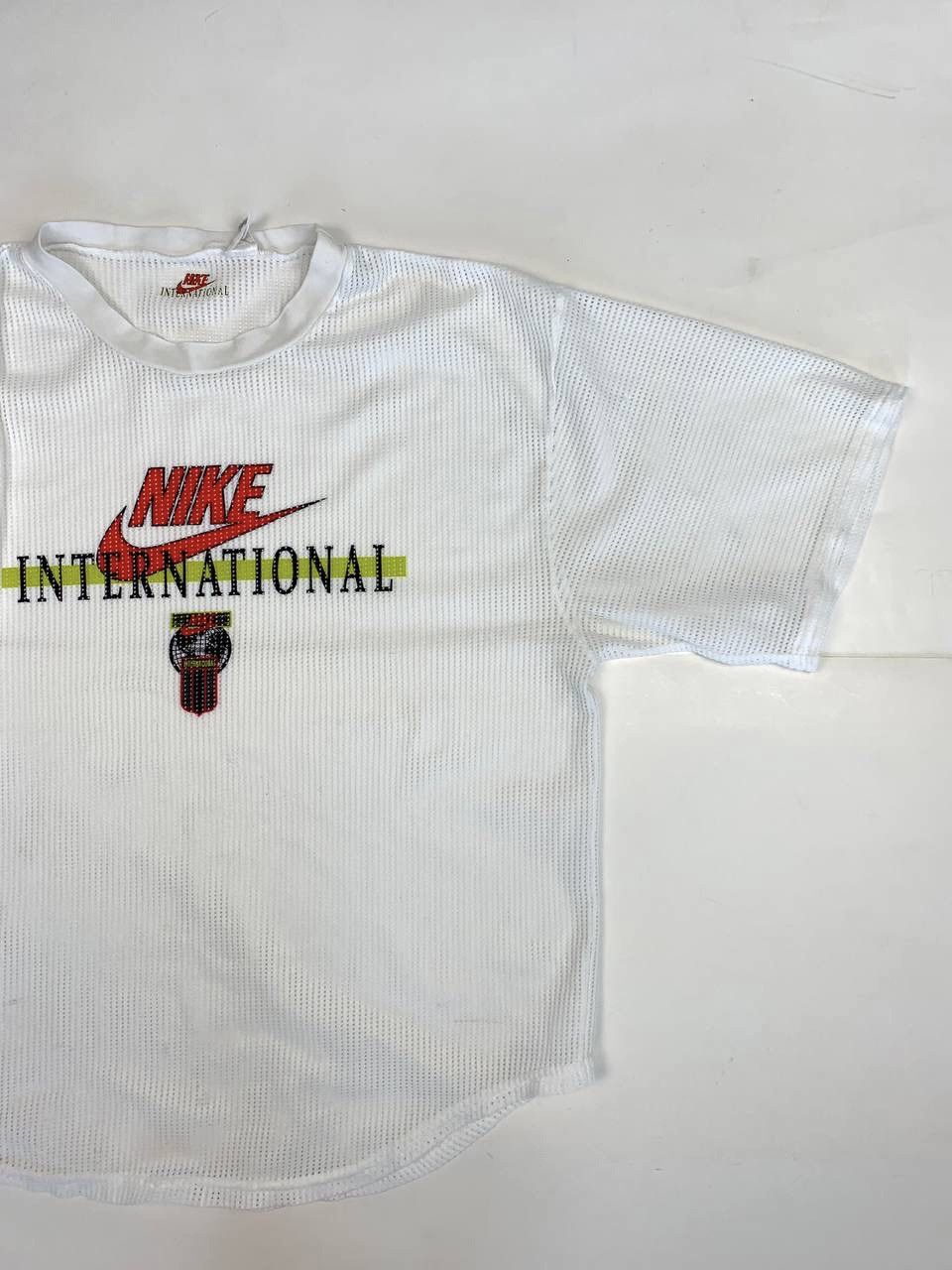 Nike × Vintage Vintage 90s Nike International Tee Size US XL / EU 56 / 4 - 4 Thumbnail