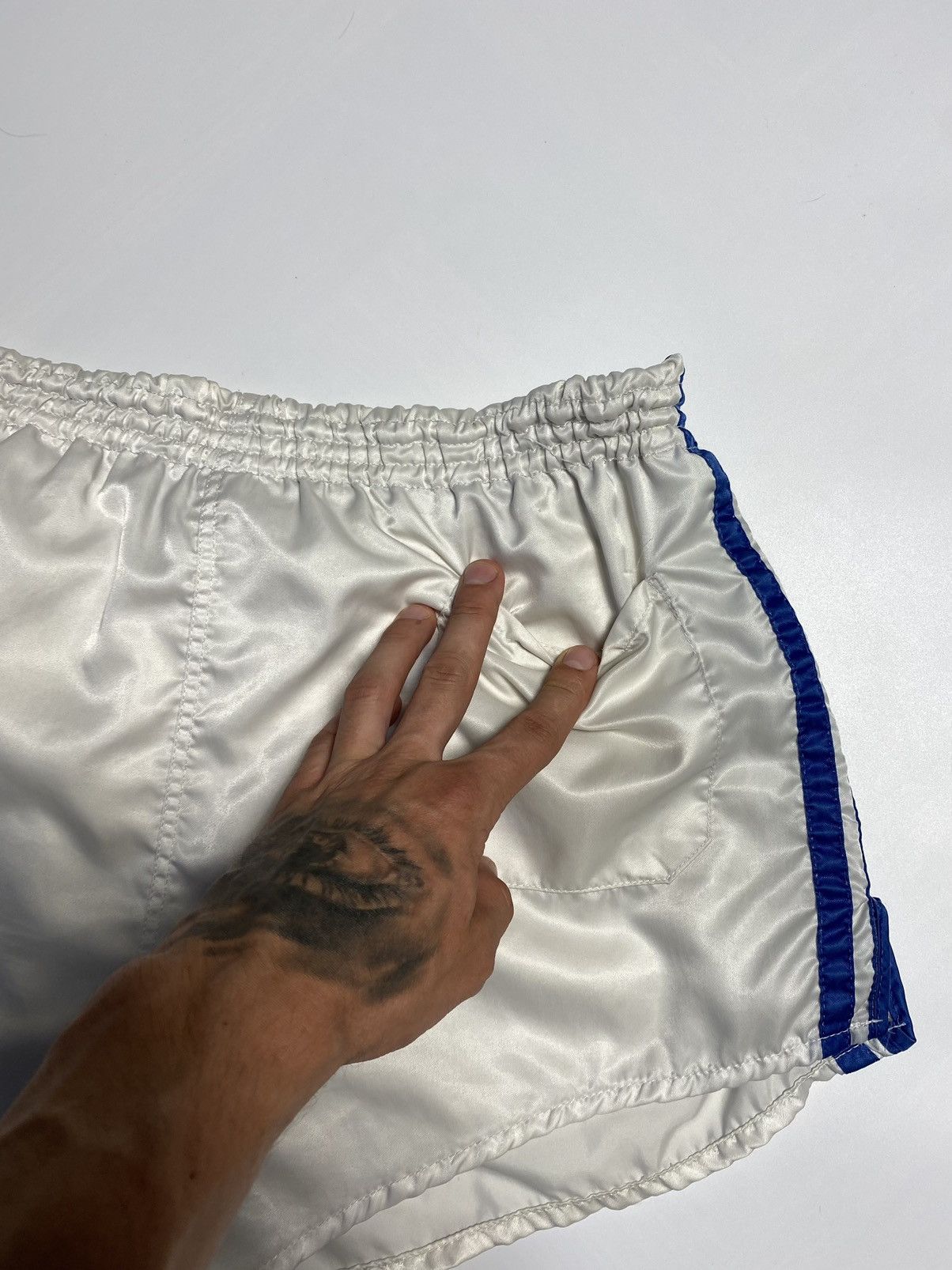 Vintage Adidas Vintage Pik Maribor Shorts 80s Made in West-Germany Size US 34 / EU 50 - 8 Thumbnail