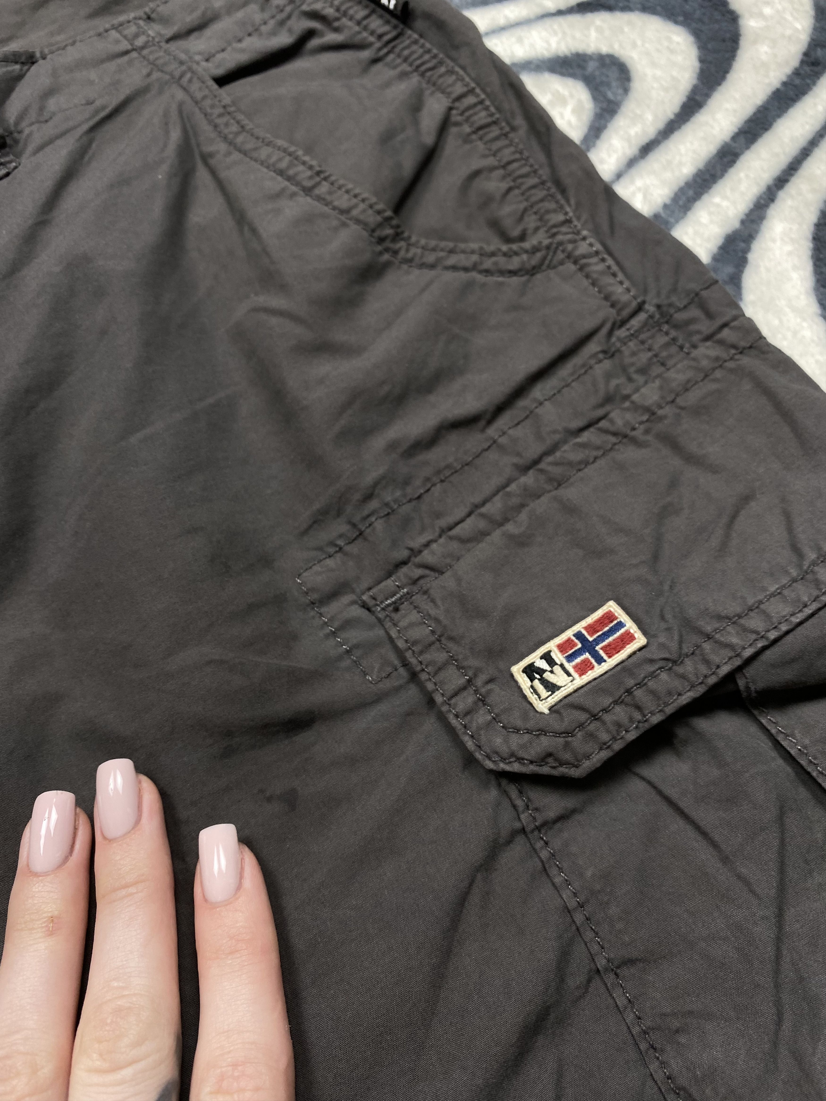Napapijri × Vintage Napapijri Vintage Mens Cargo Shorts Y2K Size US 32 / EU 48 - 3 Thumbnail