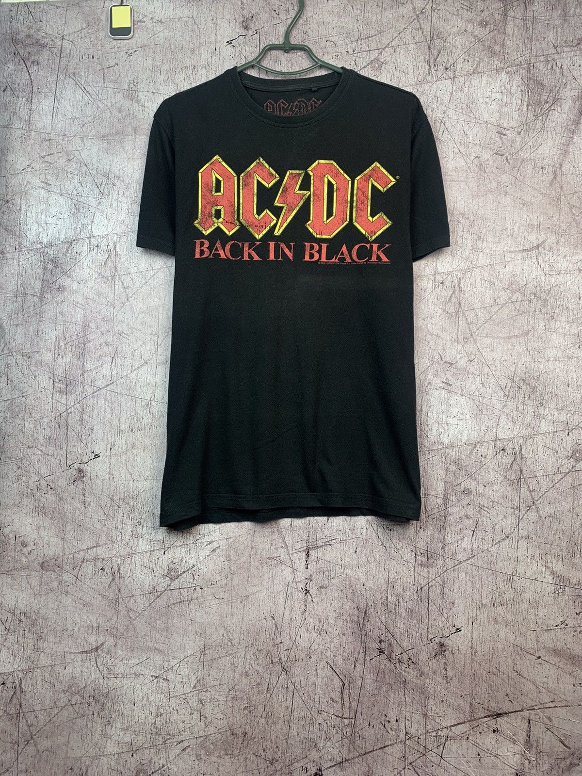 AC/DC × Band Tees Vintage AC/DC T Shirt Size US M / EU 48-50 / 2 - 1 Thumbnail