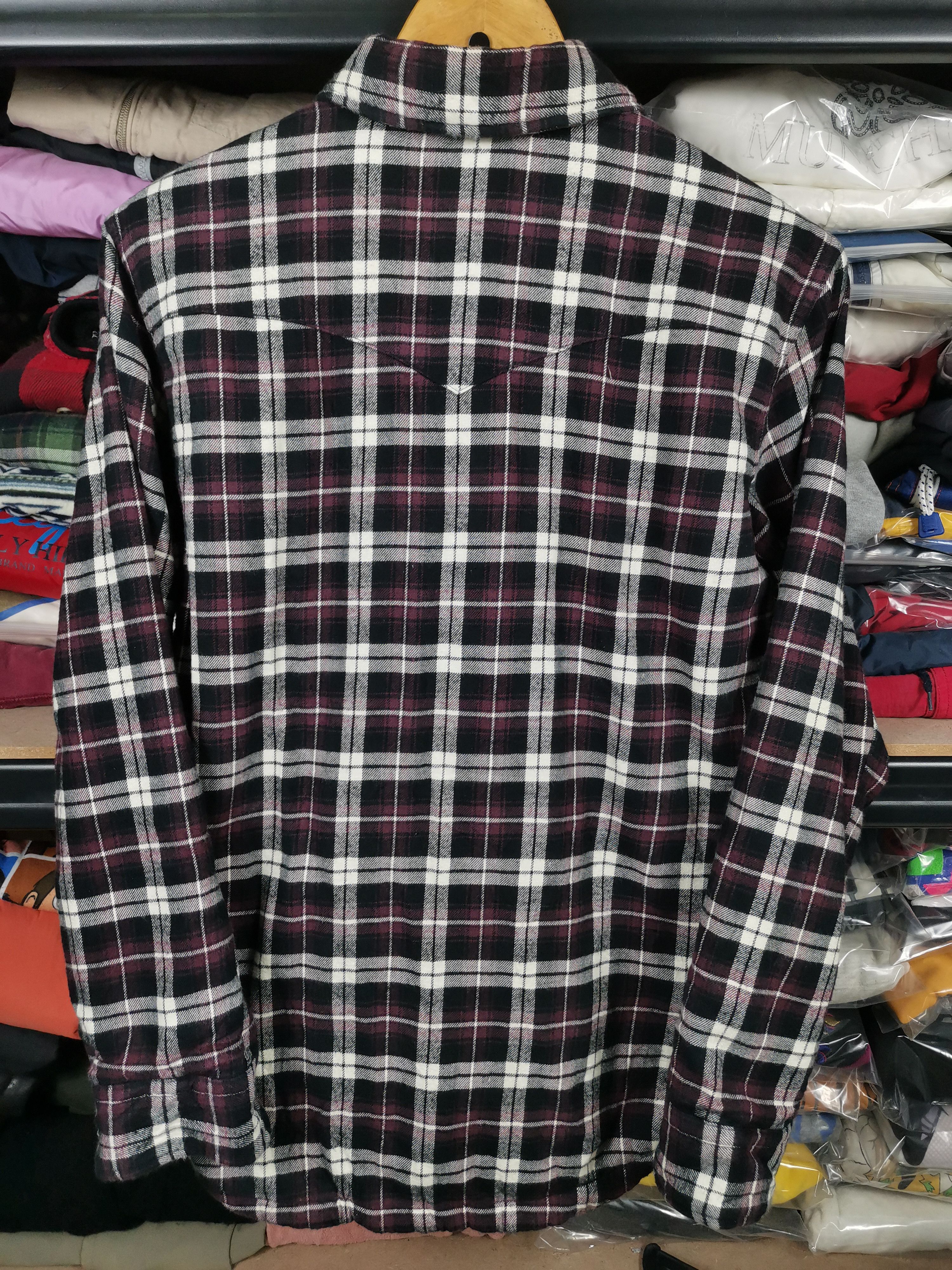 Japanese Brand Japanese Brand Uniqlo Flannel Shirt Linning Sherpa Size US S / EU 44-46 / 1 - 2 Thumbnail