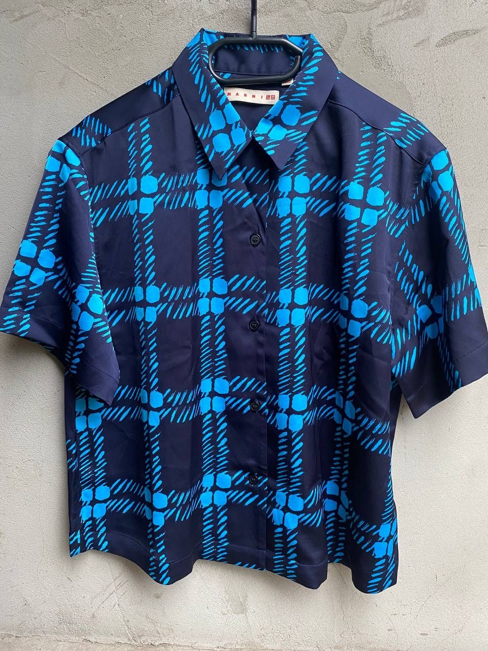 Marni × Uniqlo UNIQLO X MARNI OVERSIZED PRINTED SHORT SLEEVE Size US S / EU 44-46 / 1 - 1 Thumbnail