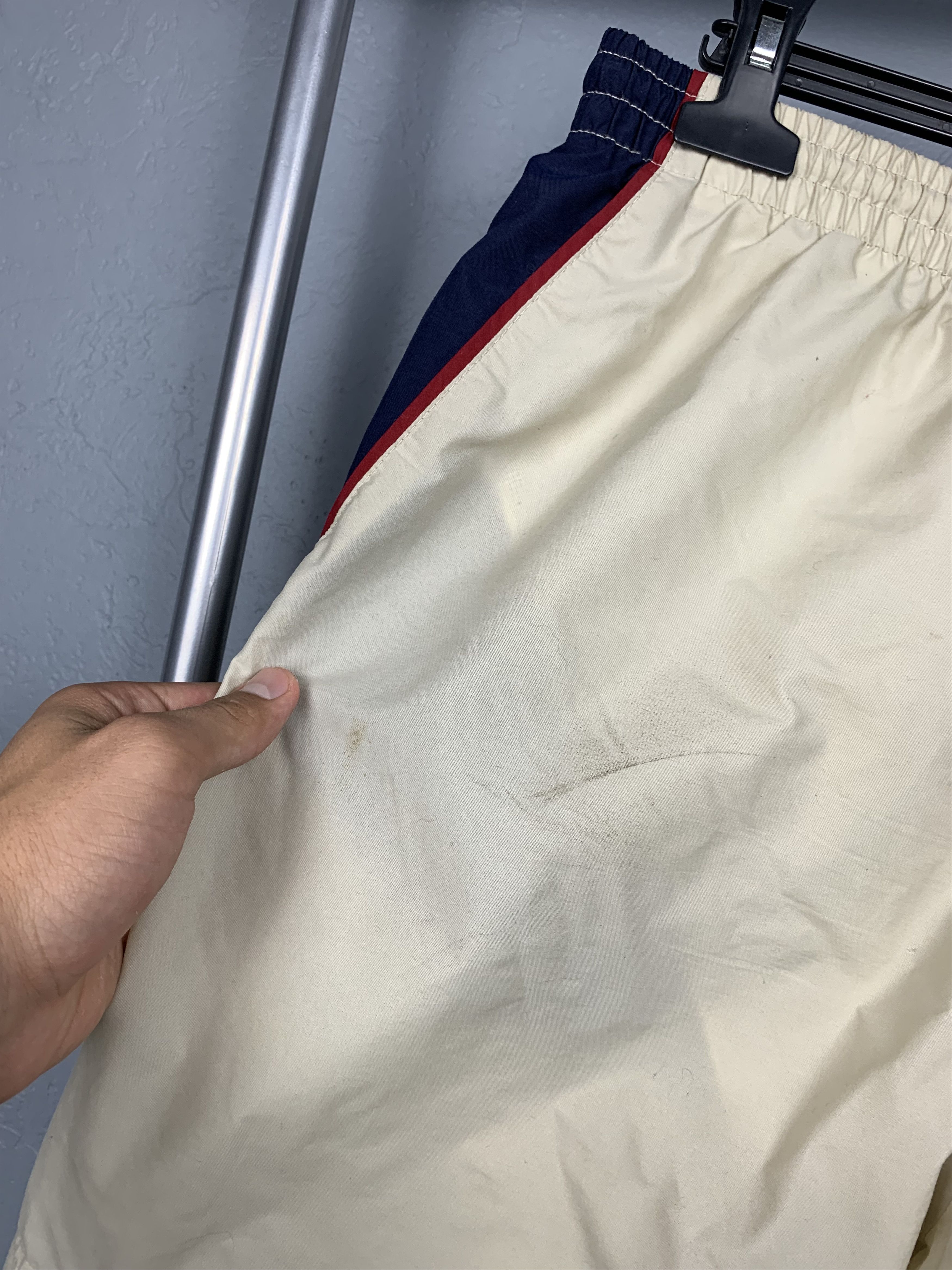 Ellesse × Vintage Ellesse 90s Vintage Mens Nylon Shorts Size US 34 / EU 50 - 7 Thumbnail