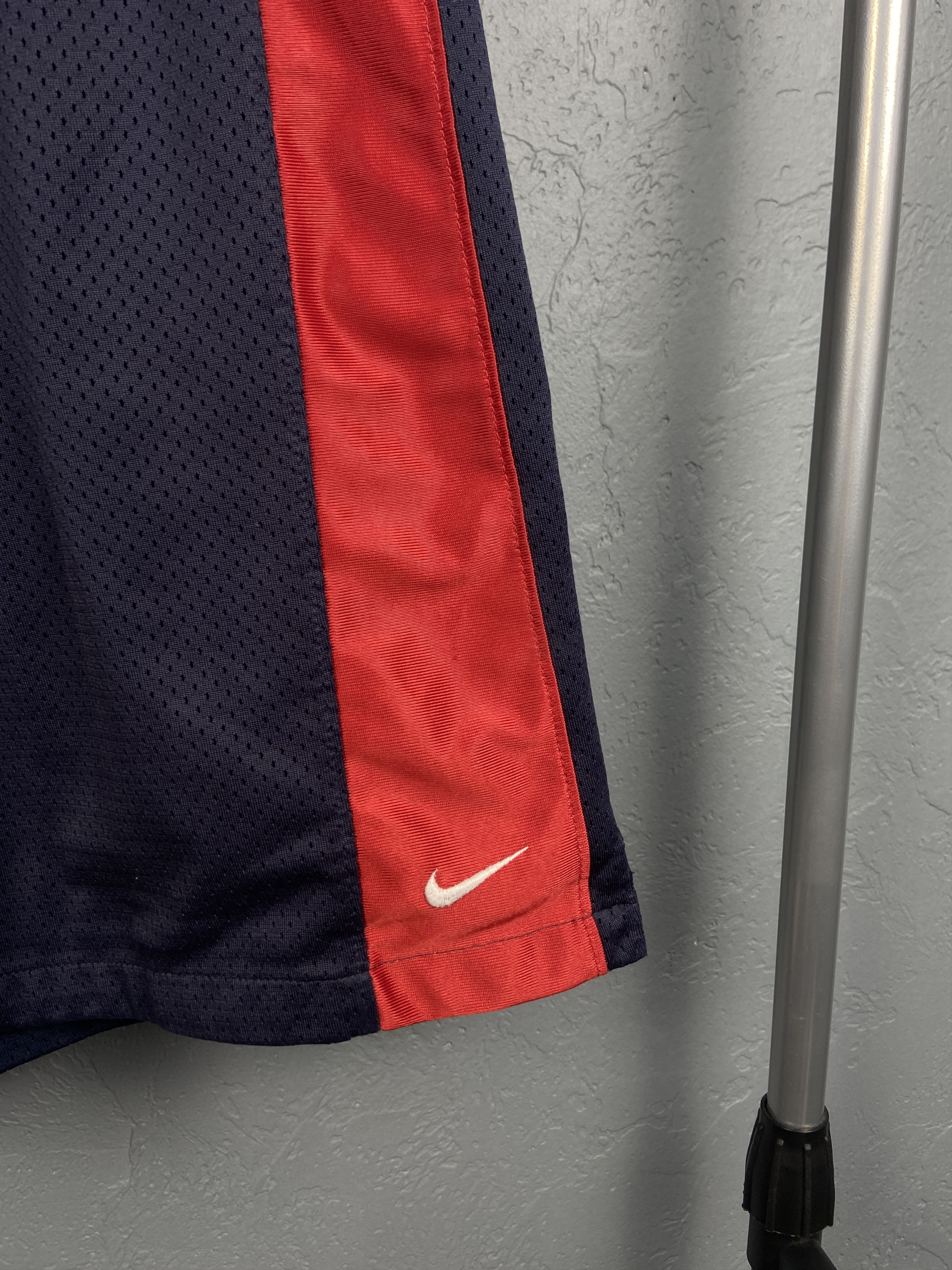 Nike × Vintage Vintage Nike Basketball Mens Shorts Y2K Size US 30 / EU 46 - 2 Thumbnail
