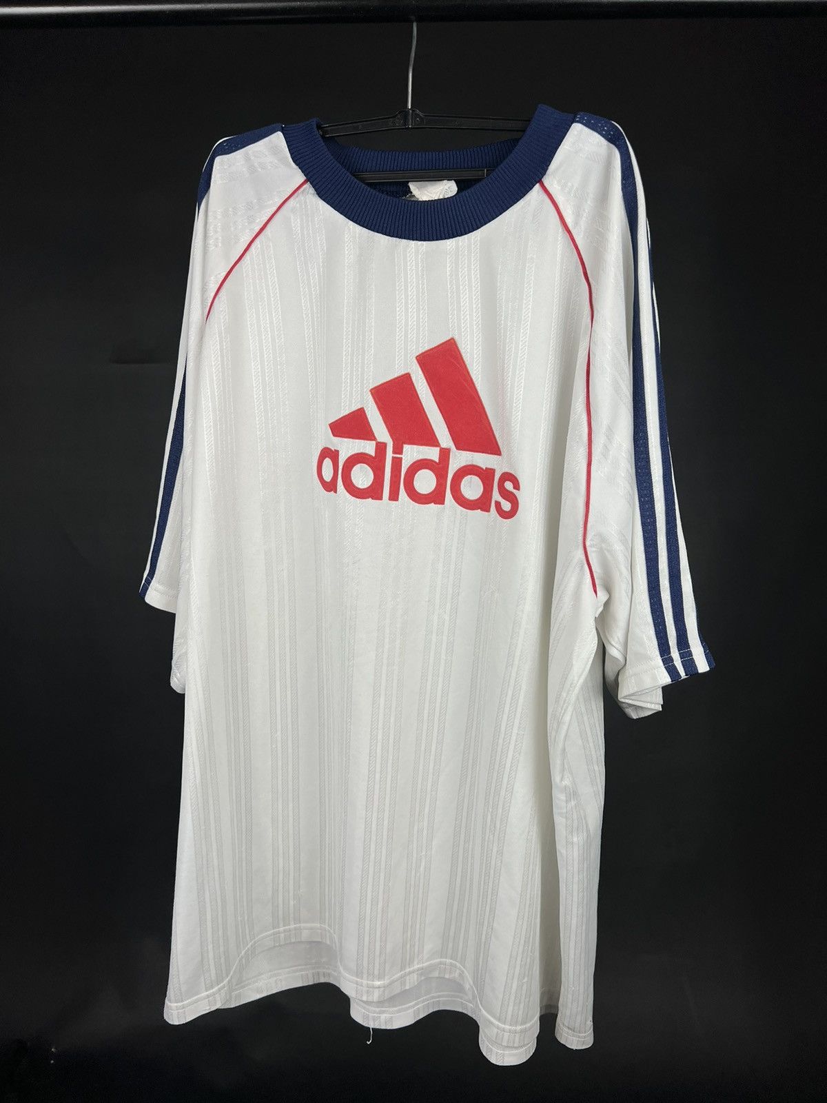 VTG T-shirt Adidas White Big Red Logo Polyester