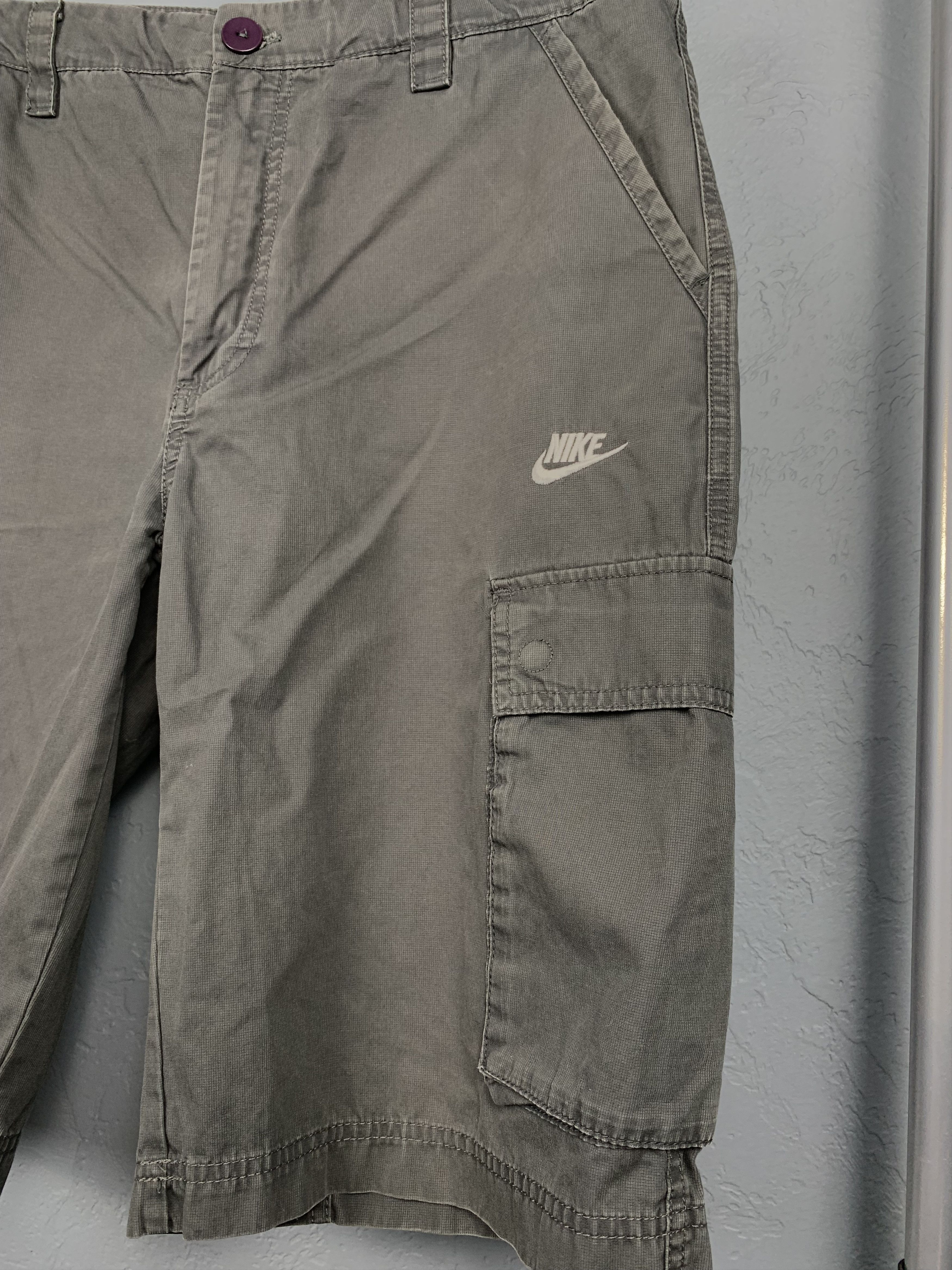 Nike × Vintage Nike Vintage Sun Faded Cargo Mens Shorts Y2K Size US 32 / EU 48 - 2 Thumbnail