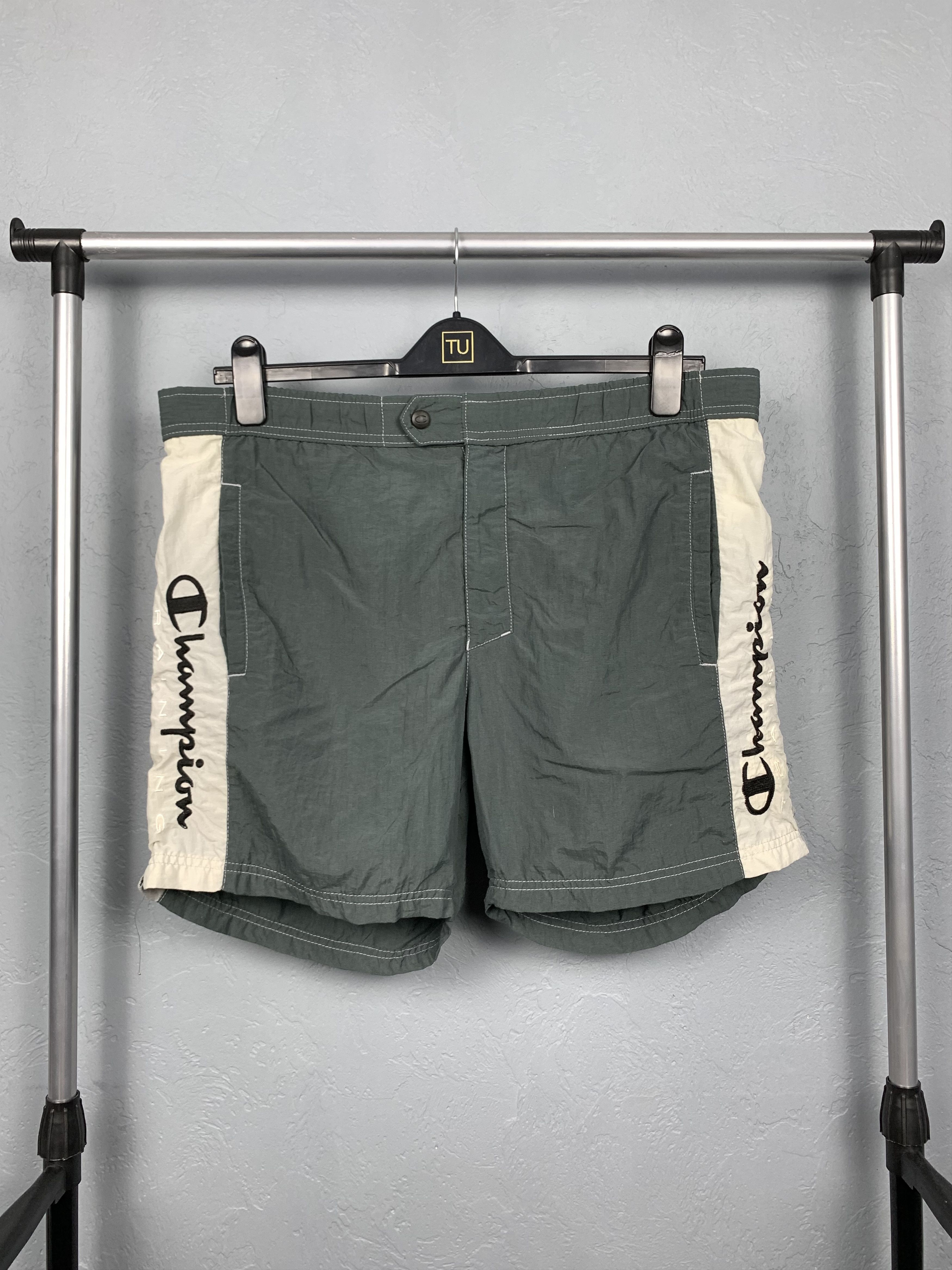Champion × Vintage 90'S Vintage Champion Big Logo Shorts Size US 34 / EU 50 - 1 Thumbnail