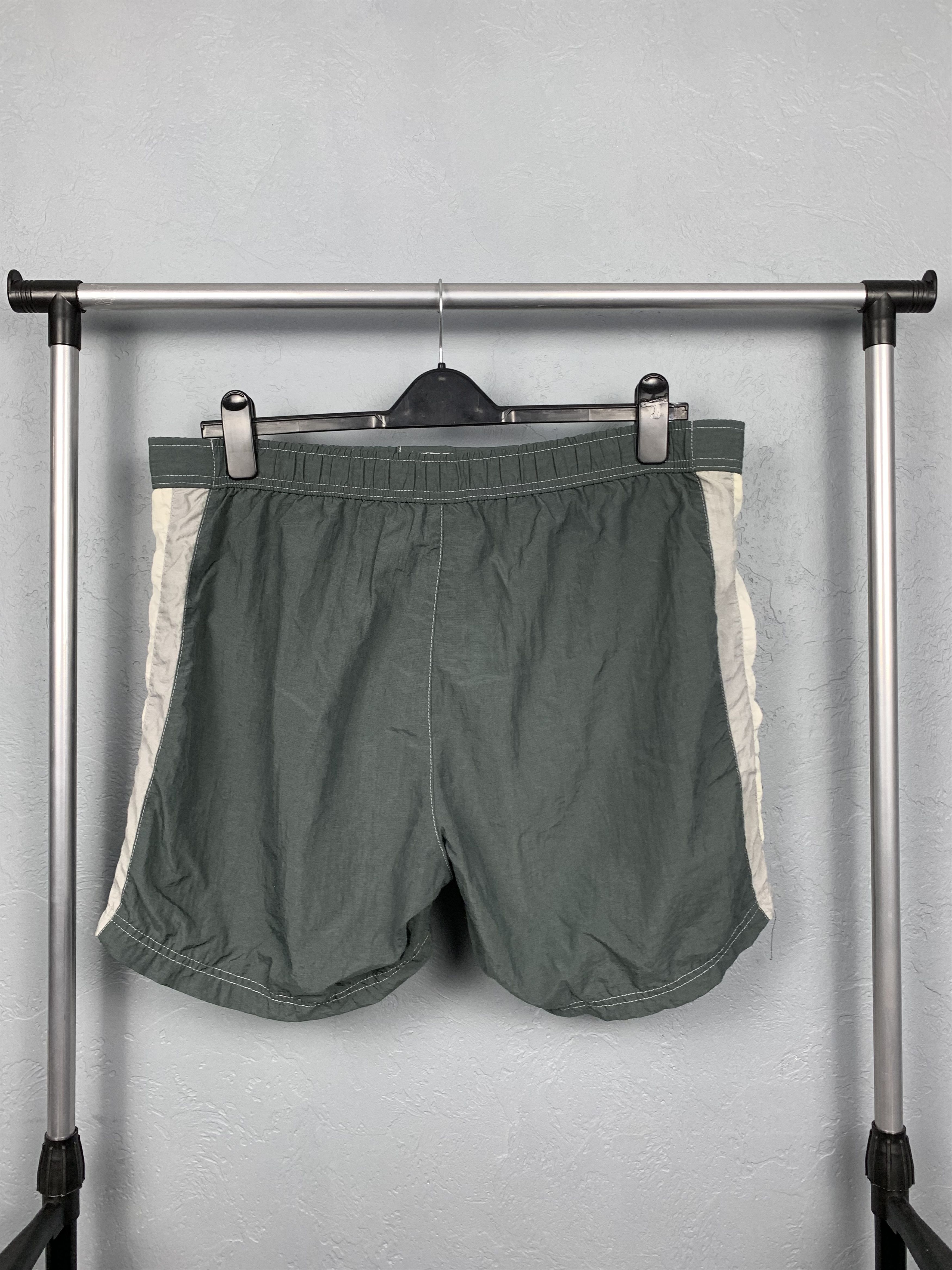 Champion × Vintage 90'S Vintage Champion Big Logo Shorts Size US 34 / EU 50 - 5 Thumbnail