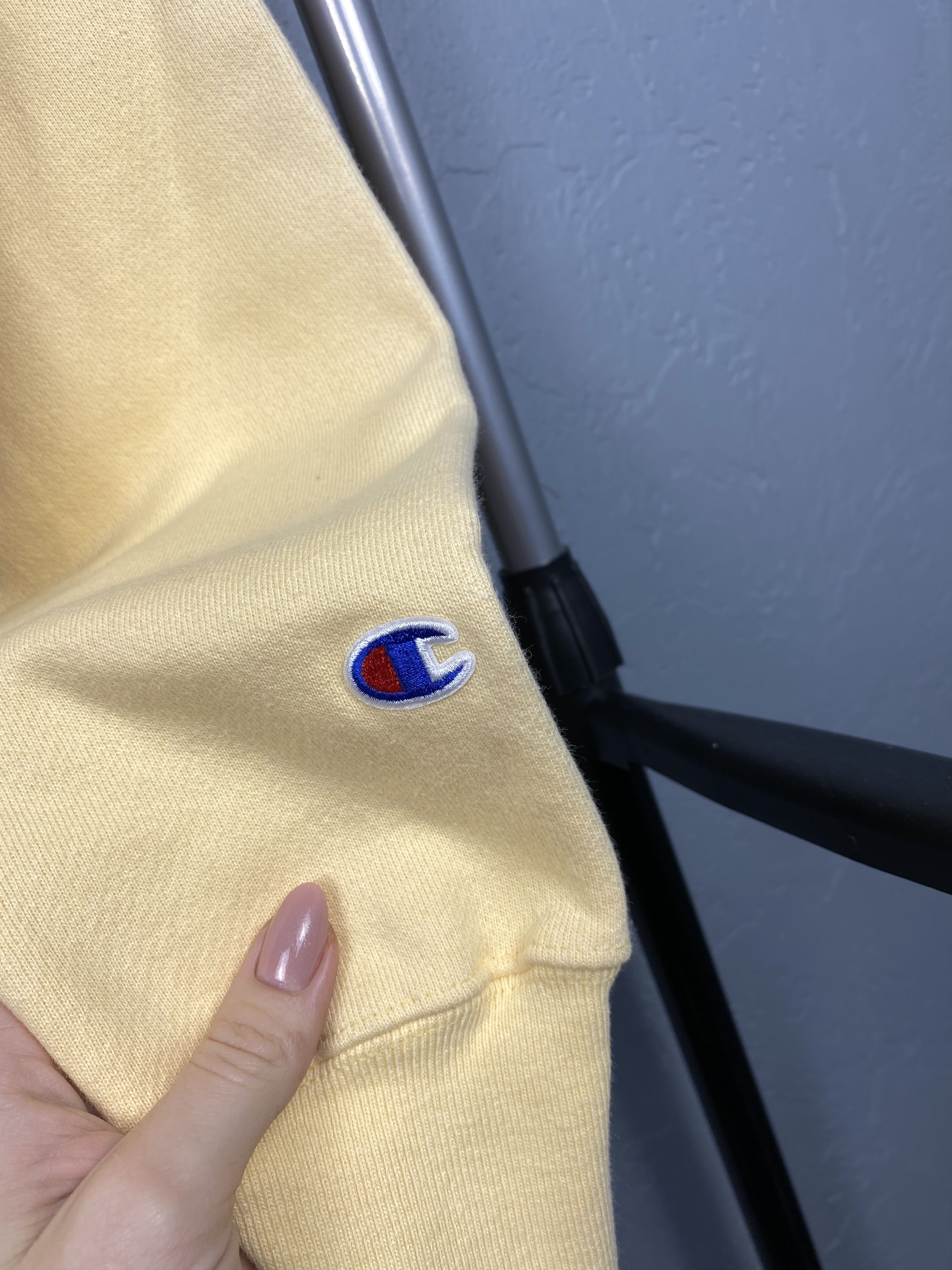 Champion CHAMPION 90s Vintage Sun Faded Mens Sweatshirt Crew Neck Size US S / EU 44-46 / 1 - 6 Thumbnail