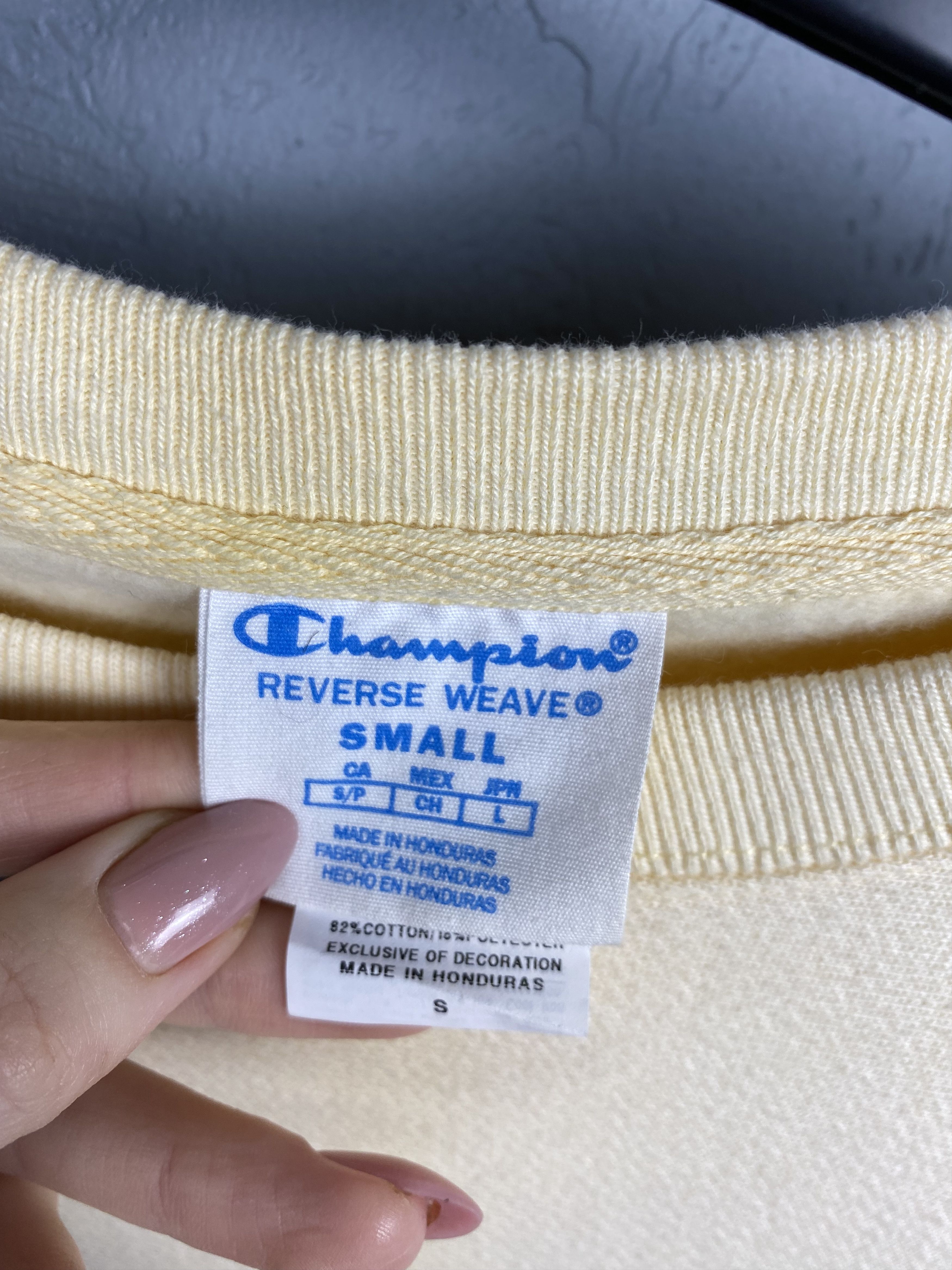 Champion CHAMPION 90s Vintage Sun Faded Mens Sweatshirt Crew Neck Size US S / EU 44-46 / 1 - 4 Thumbnail