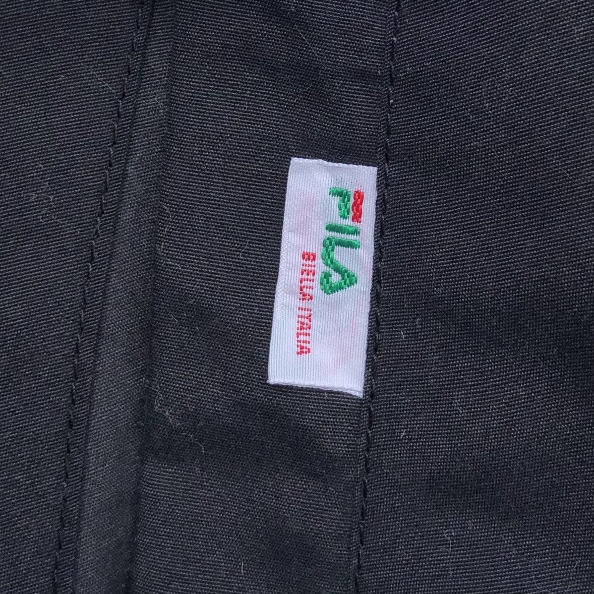 Fila Vintage Fila Biella Italia 🇮🇹 Big Logo Bomber Jacket Size US L / EU 52-54 / 3 - 16 Thumbnail