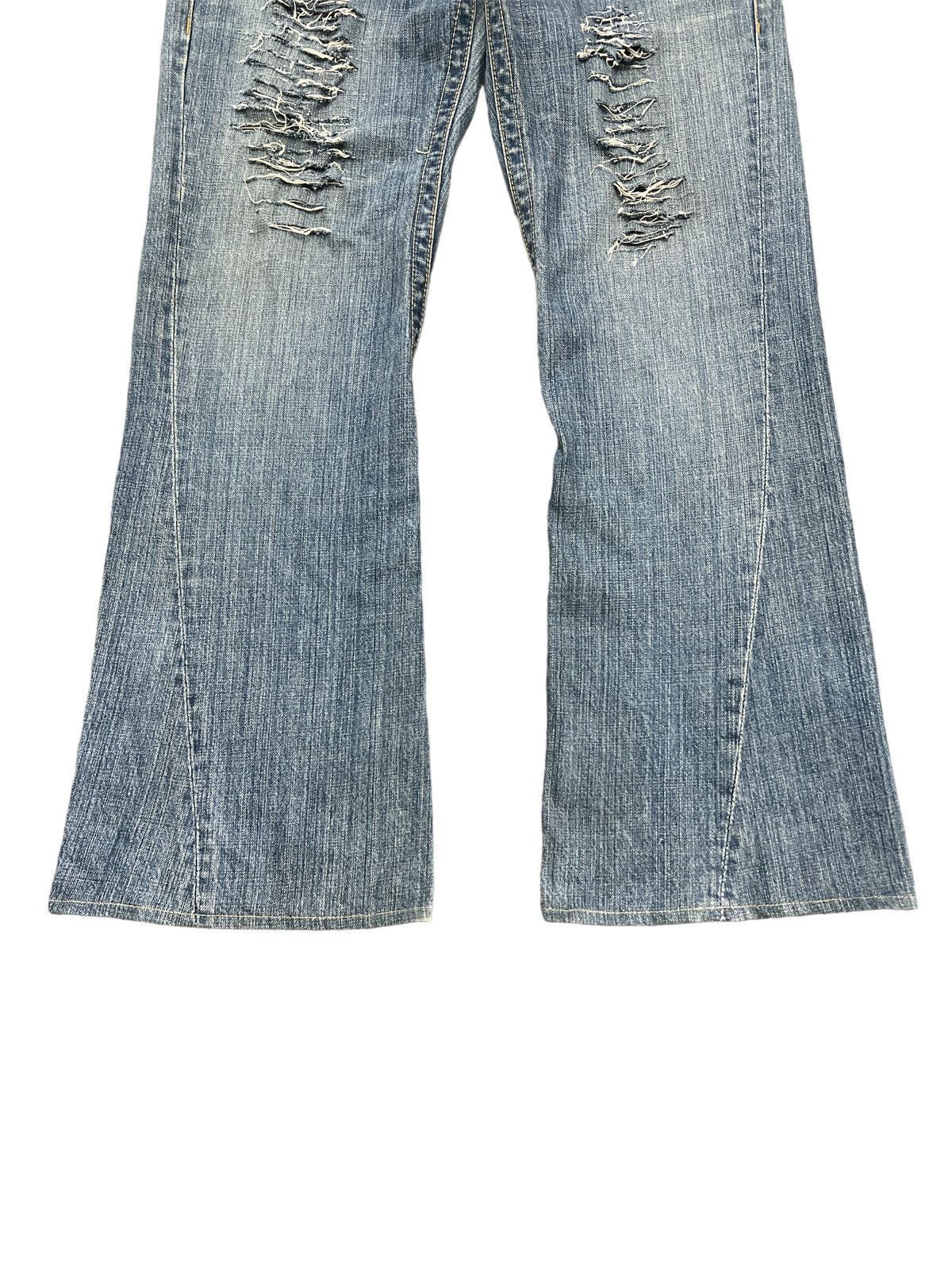 Japanese Brand FLARED💥RUSH HOUR RIPPED TWIST DISTRESSED DENIM PANT Size US 33 - 3 Thumbnail