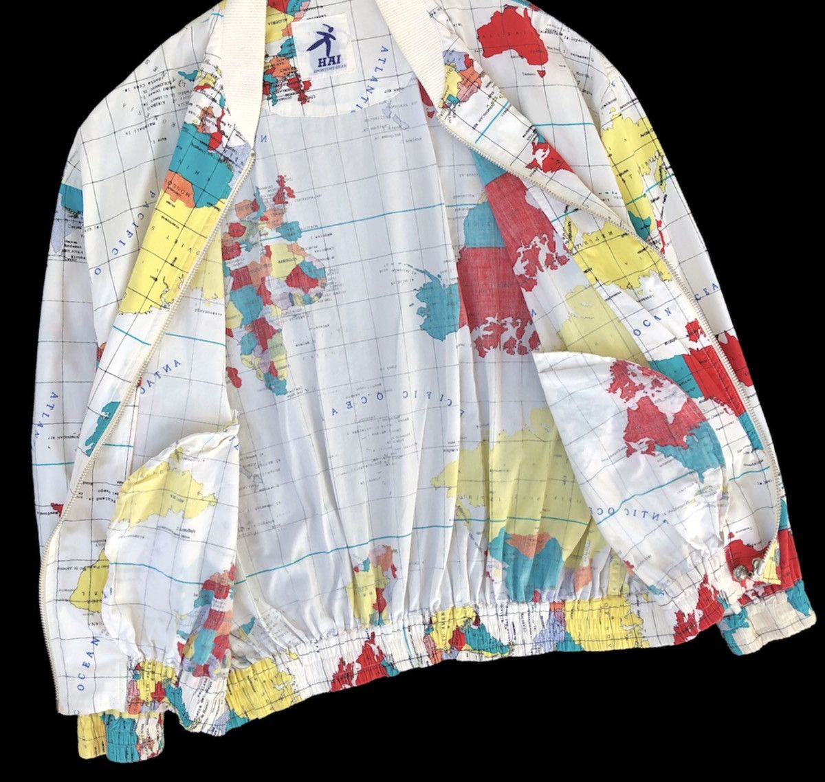 Hai Sporting Gear VTG Hai Sporting Gear Full Printed World Map Bomber Jacket Size US M / EU 48-50 / 2 - 8 Thumbnail