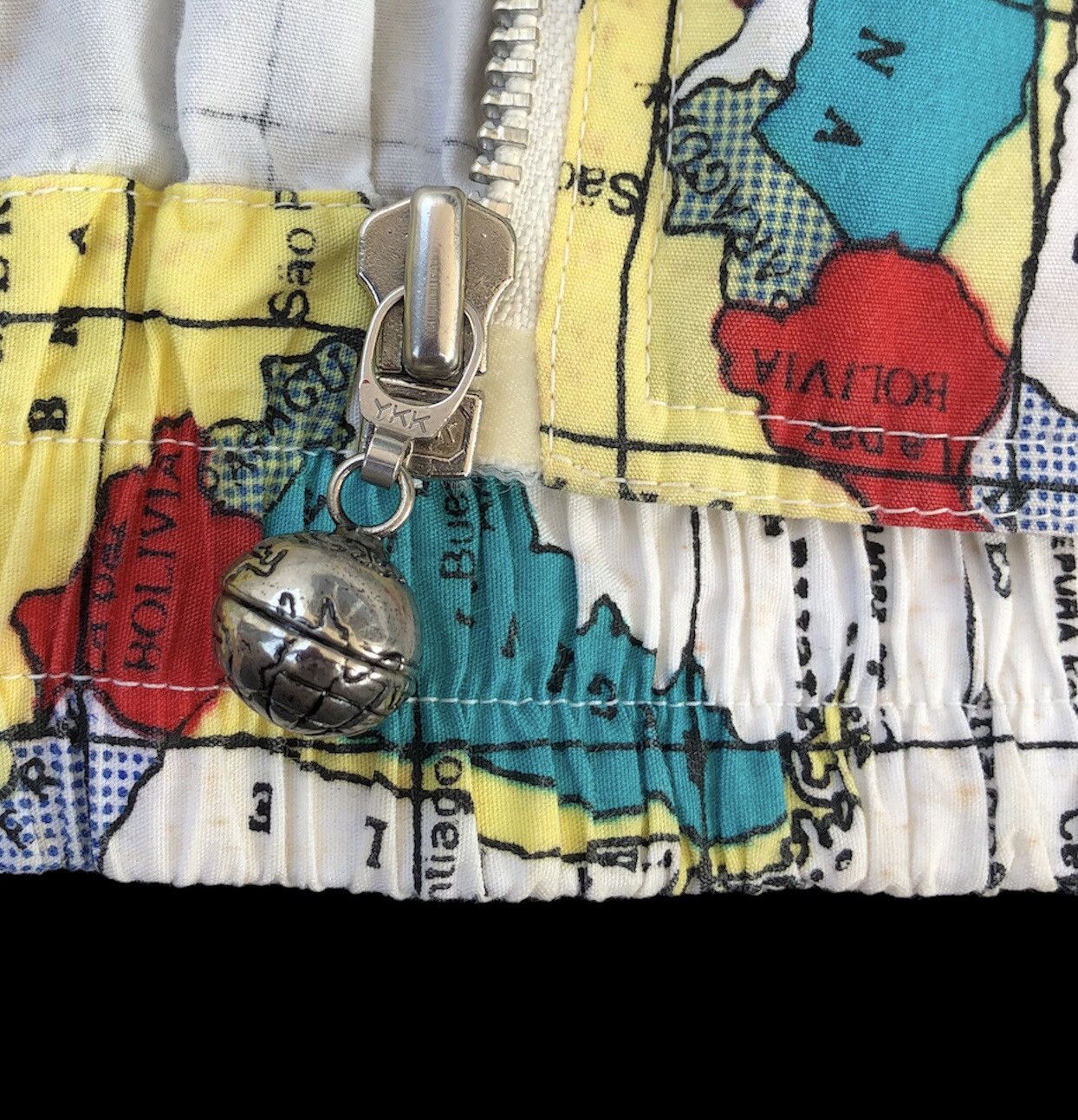 Hai Sporting Gear VTG Hai Sporting Gear Full Printed World Map Bomber Jacket Size US M / EU 48-50 / 2 - 17 Thumbnail