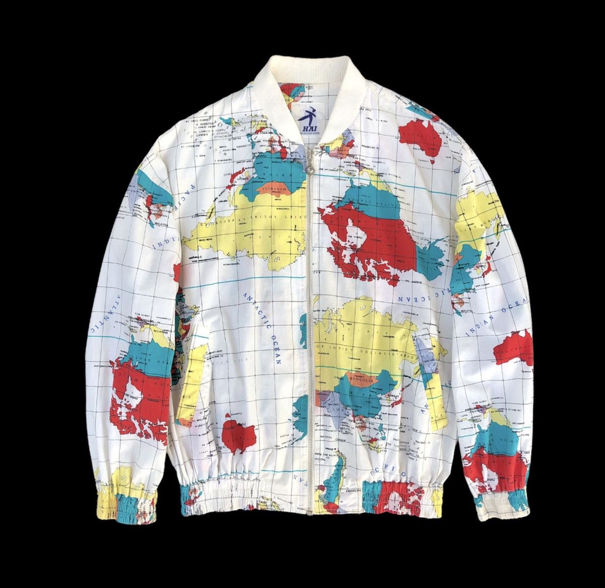 Hai Sporting Gear VTG Hai Sporting Gear Full Printed World Map Bomber Jacket Size US M / EU 48-50 / 2 - 12 Thumbnail