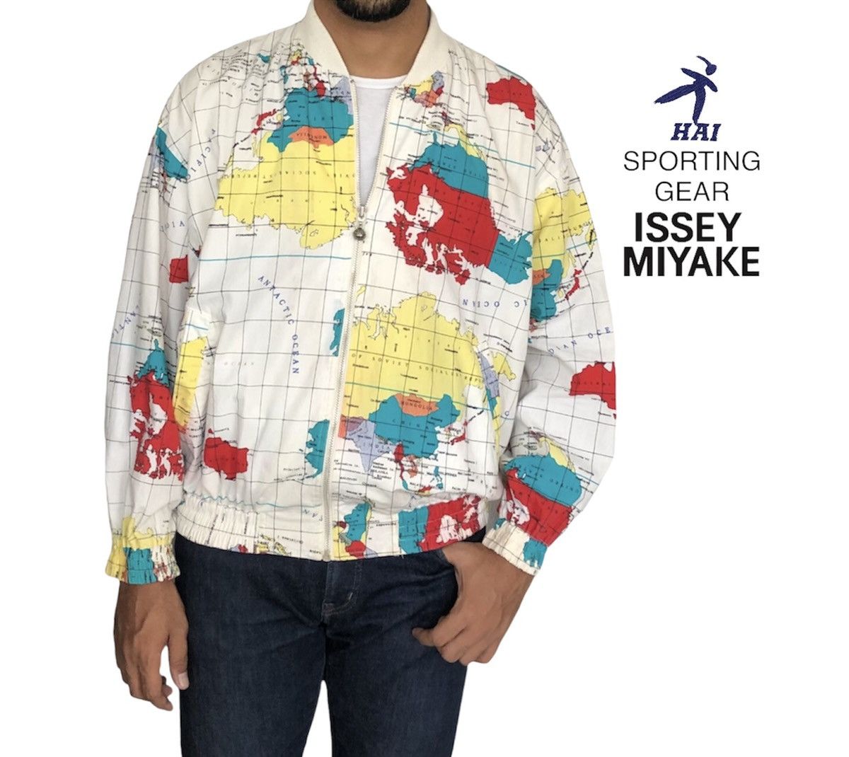 Hai Sporting Gear VTG Hai Sporting Gear Full Printed World Map Bomber Jacket Size US M / EU 48-50 / 2 - 1 Thumbnail