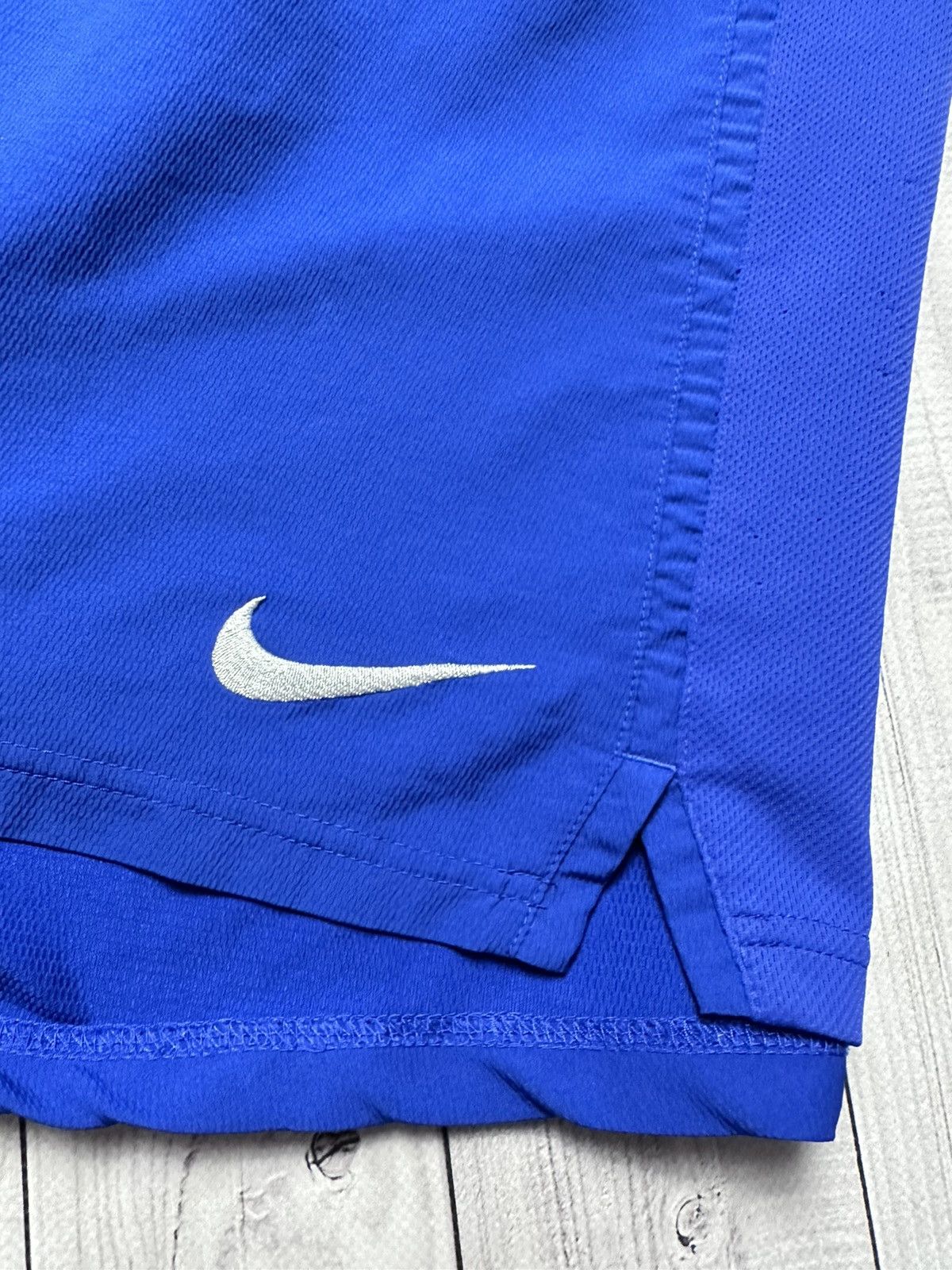 Nike × Vintage Vintage Nike Manchester United soccer shorts blue Size XXL Size US 38 / EU 54 - 3 Thumbnail