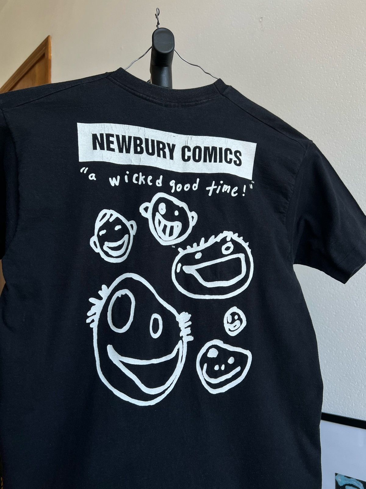 Vintage 90s Comic New Bury Art tee rare Size US L / EU 52-54 / 3 - 9 Thumbnail