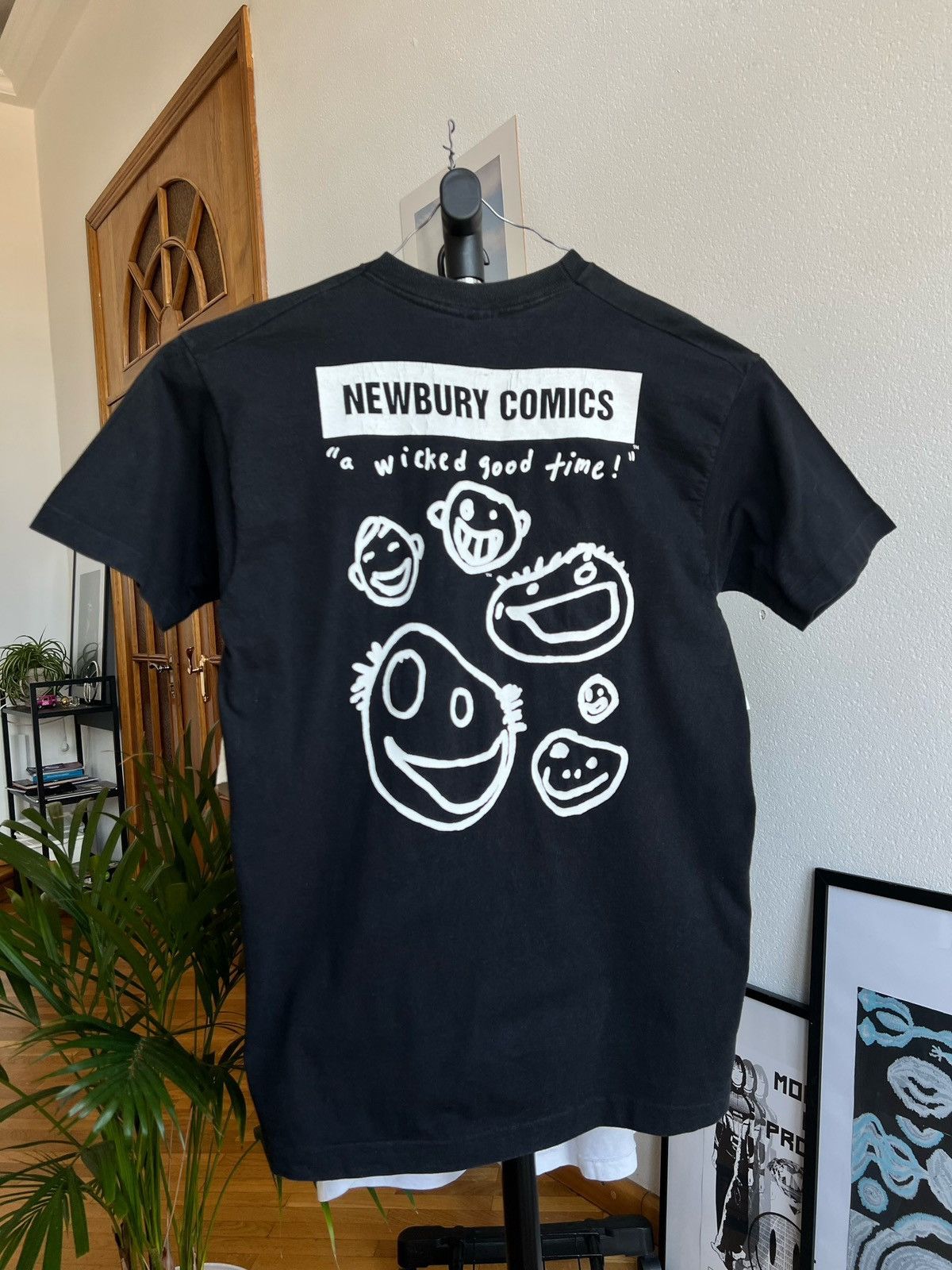 Vintage 90s Comic New Bury Art tee rare Size US L / EU 52-54 / 3 - 2 Thumbnail
