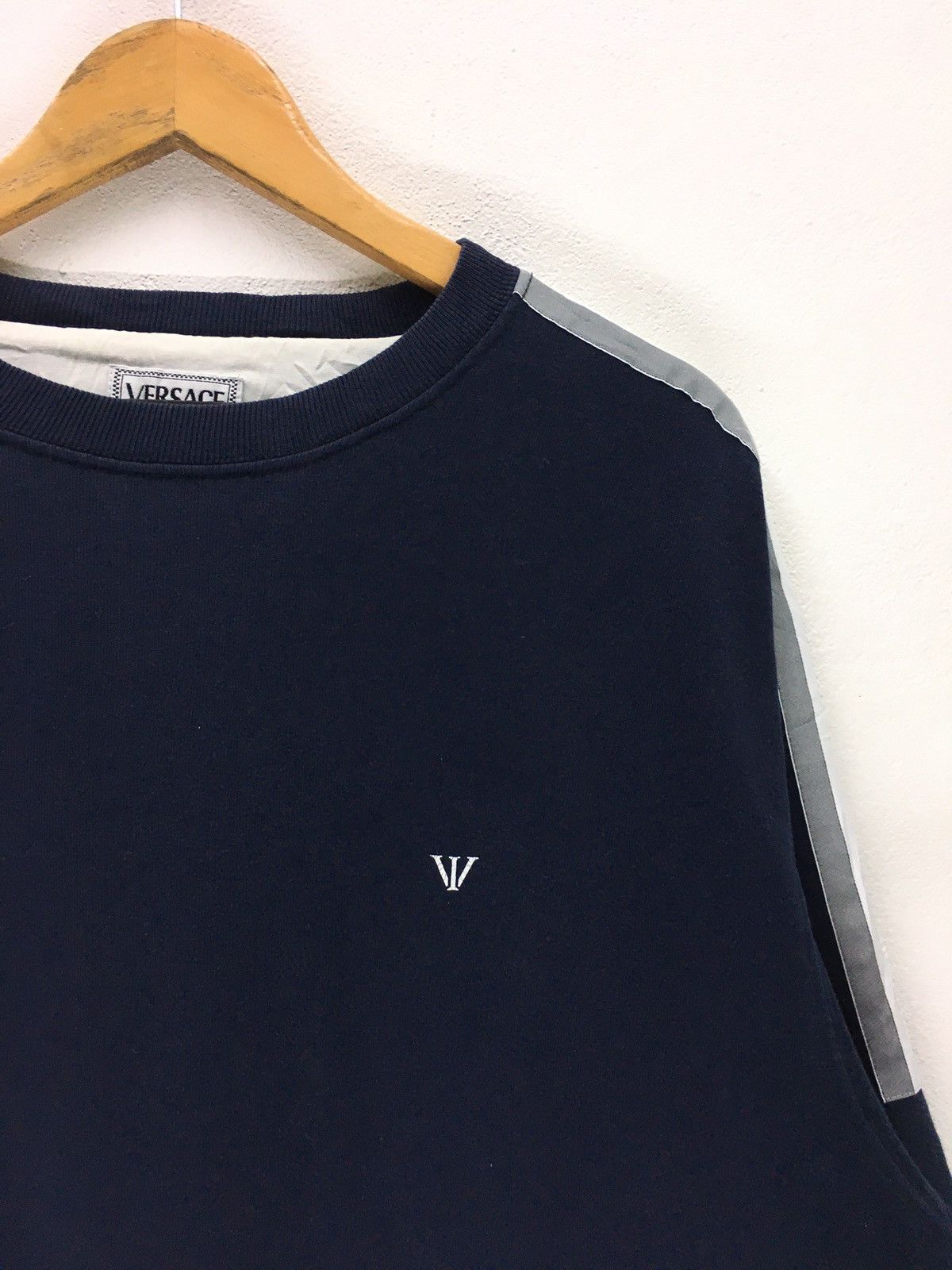 Designer × Versace × Versace Jeans Couture Vintage Versace intensive Big Logo Sweatshirt Size US L / EU 52-54 / 3 - 2 Thumbnail