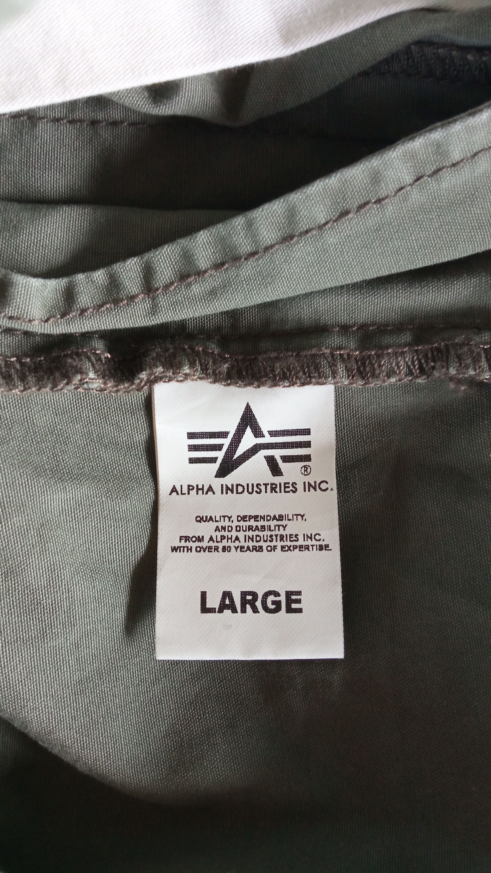 Alpha Industries × Vintage 🔥🔥Alpha Industries Multi Pockets Cargo Short Pants Size US 32 / EU 48 - 22 Thumbnail