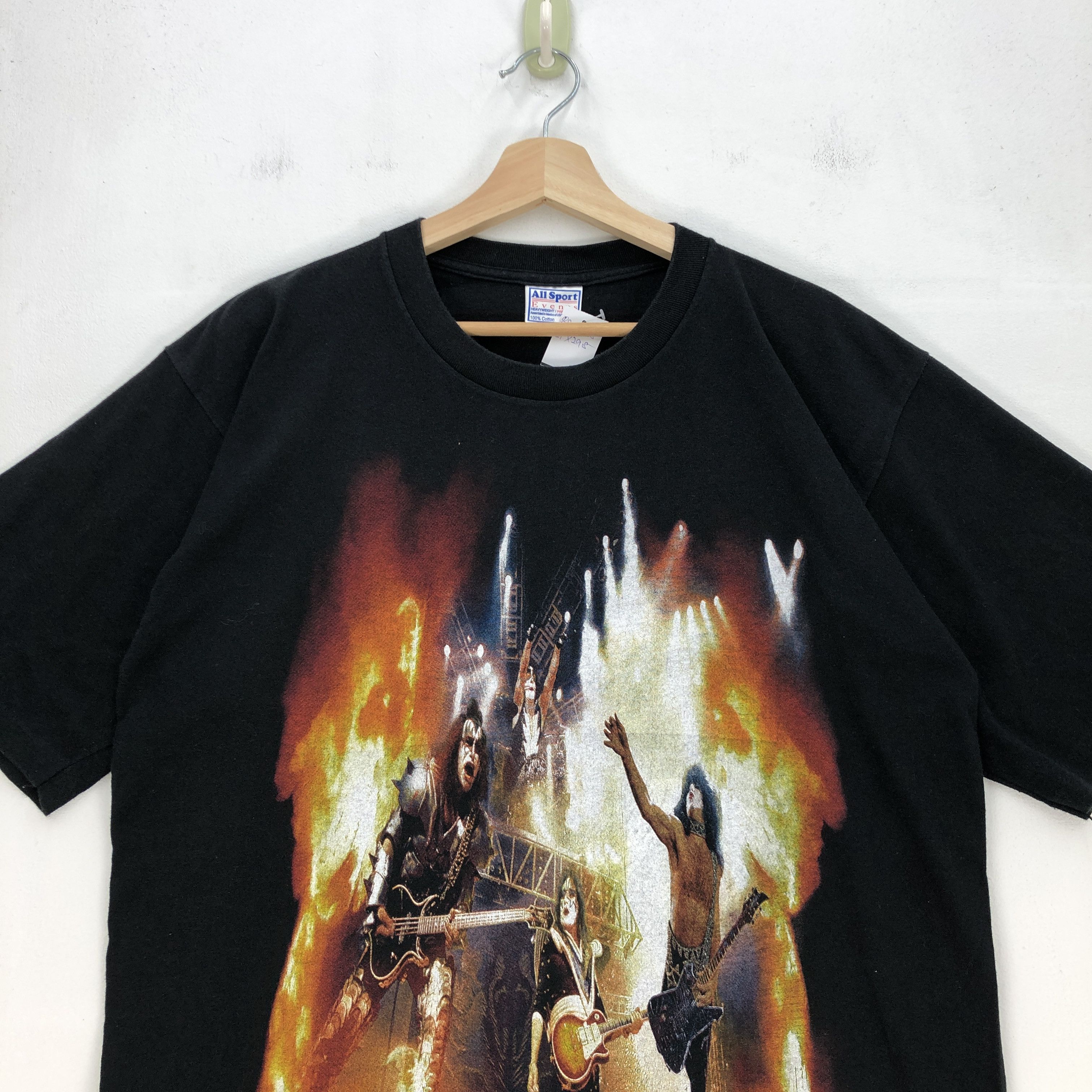Band Tees Vintage Kiss T Shirt Kiss Band Tour Tees 56789 Size US M / EU 48-50 / 2 - 3 Thumbnail