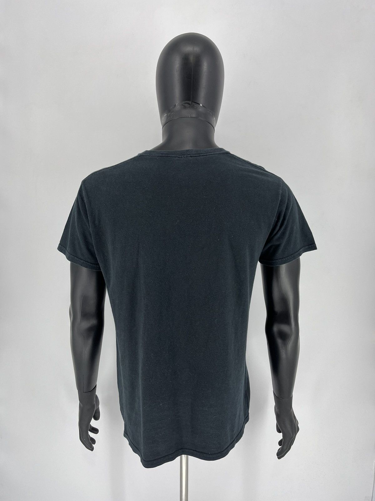 Band Tees Mens Vintage Y2K T Shirt Bring Me The Horizon Size M Size US M / EU 48-50 / 2 - 7 Thumbnail