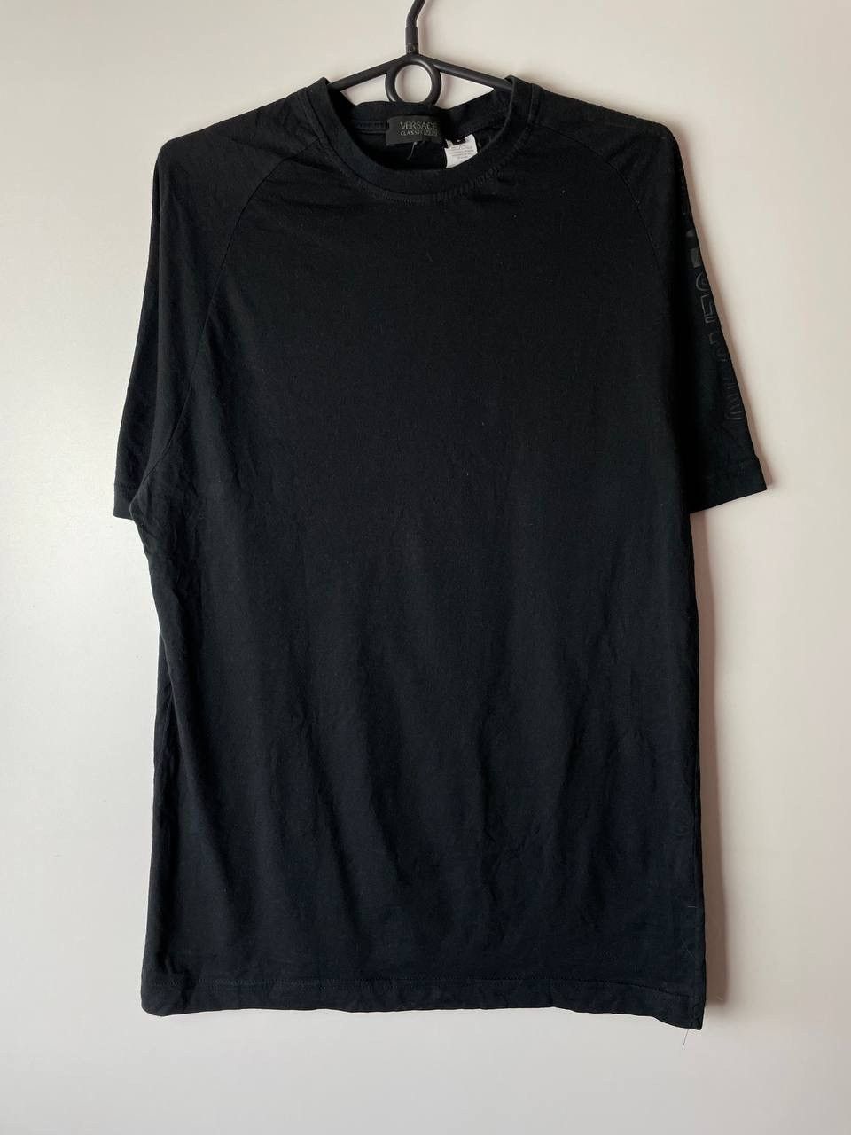 Vintage Versace luxury vintage t-shirts size L Size US L / EU 52-54 / 3 - 1 Thumbnail