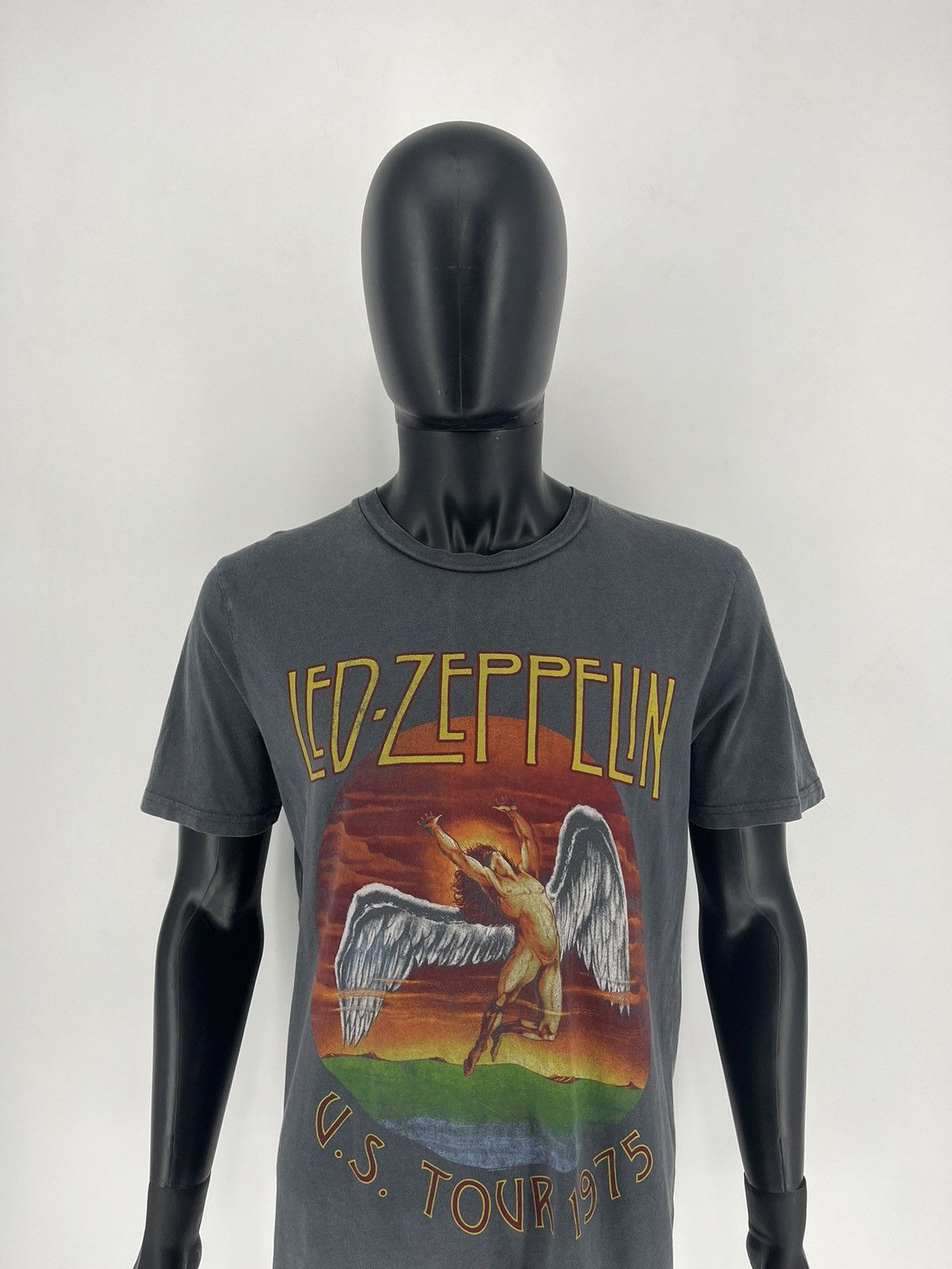 Band Tees Vintage Led Zeppelin 2011 T-Shirt Size US M / EU 48-50 / 2 - 1 Thumbnail