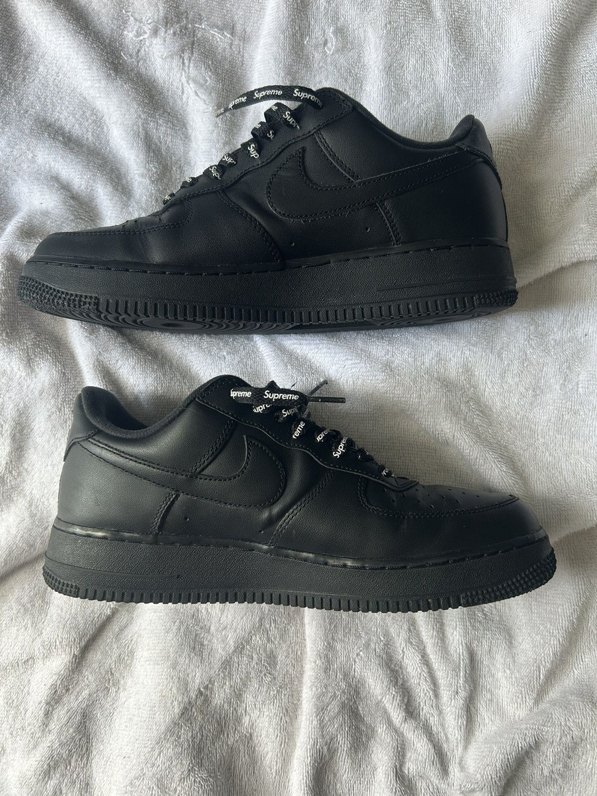 Nike × Supreme Supreme Nike af1 low black Size US 8.5 / EU 41-42 - 2 Thumbnail