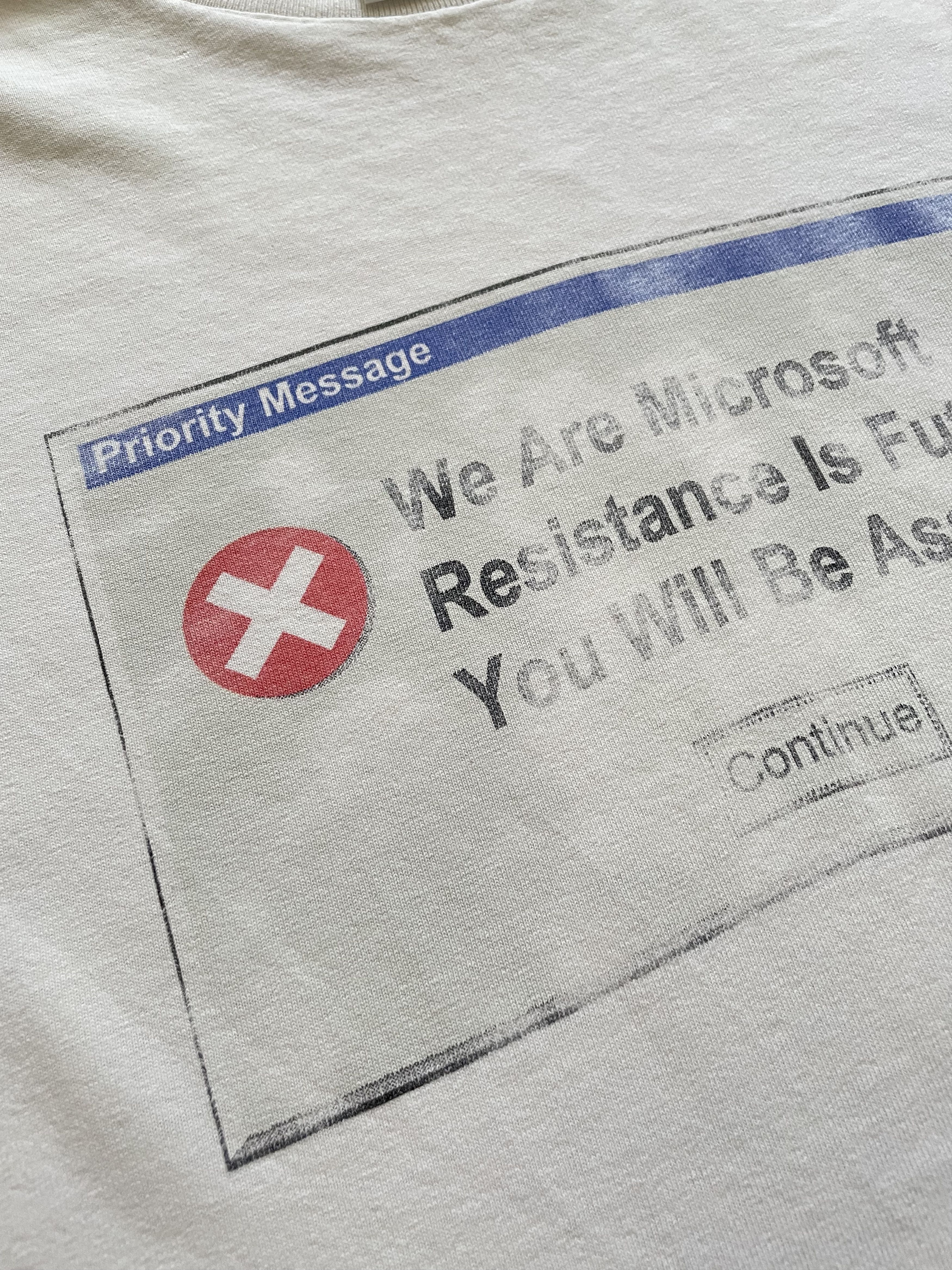 Anvil × Microsoft × Vintage Vintage Microsoft Resistance is Futile Message Rare Tee Size US XL / EU 56 / 4 - 4 Thumbnail