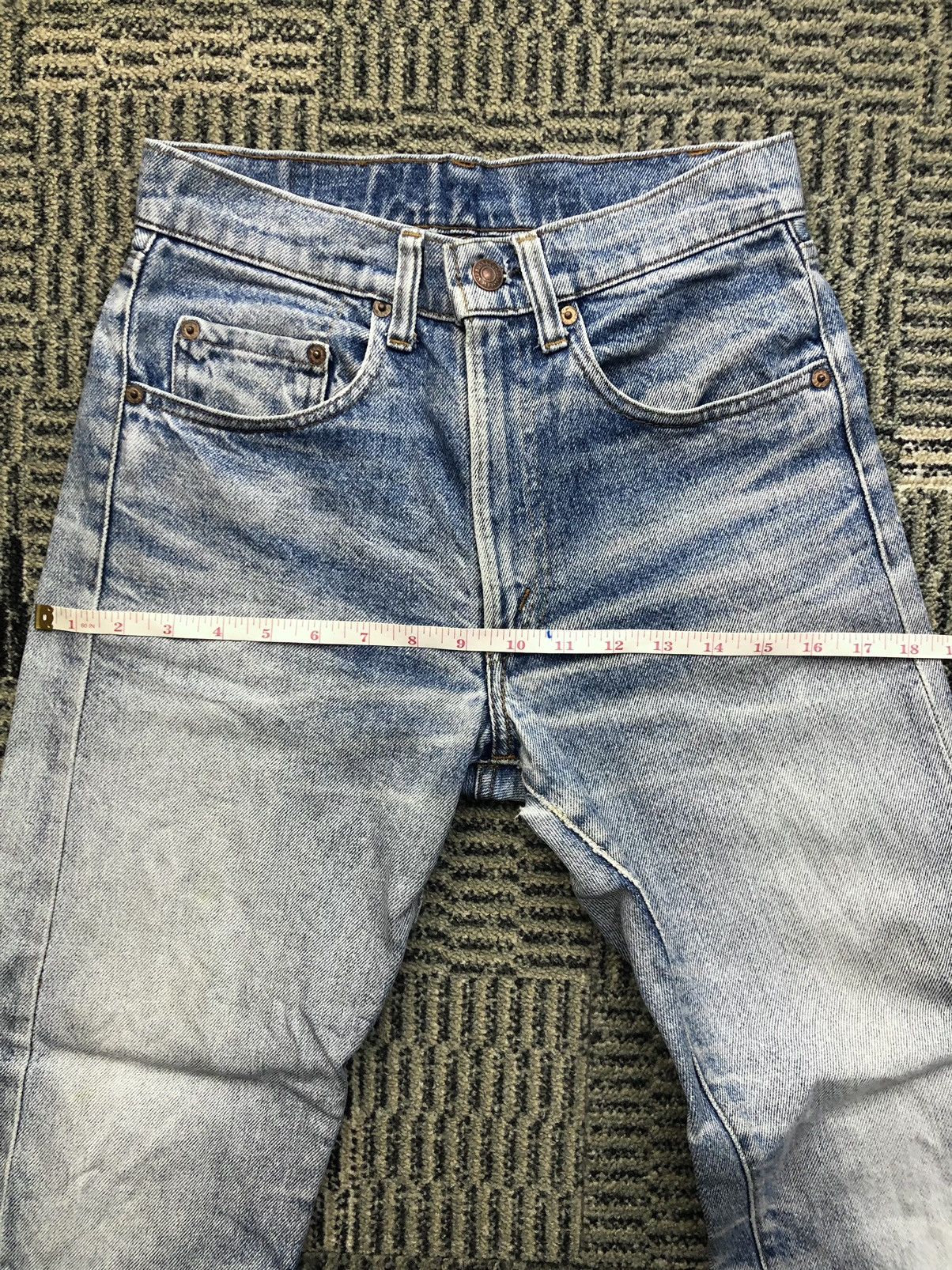 Levi's Vintage Levis 505 Distressed Faded Blue Jeans Size US 26 / EU 42 - 21 Thumbnail