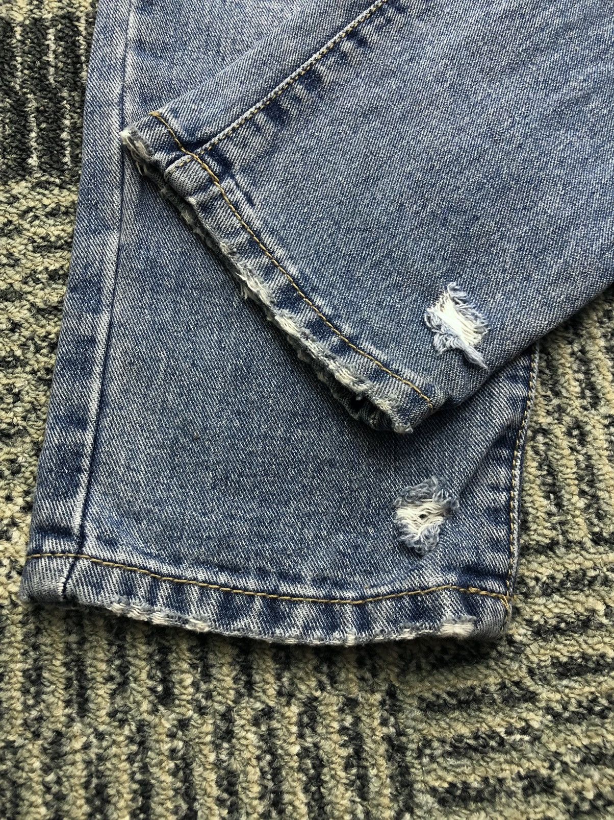 Forever 21 Forever 21 Being Bad Aint Easy Distressed Faded Blue Jeans Size US 28 / EU 44 - 10 Thumbnail