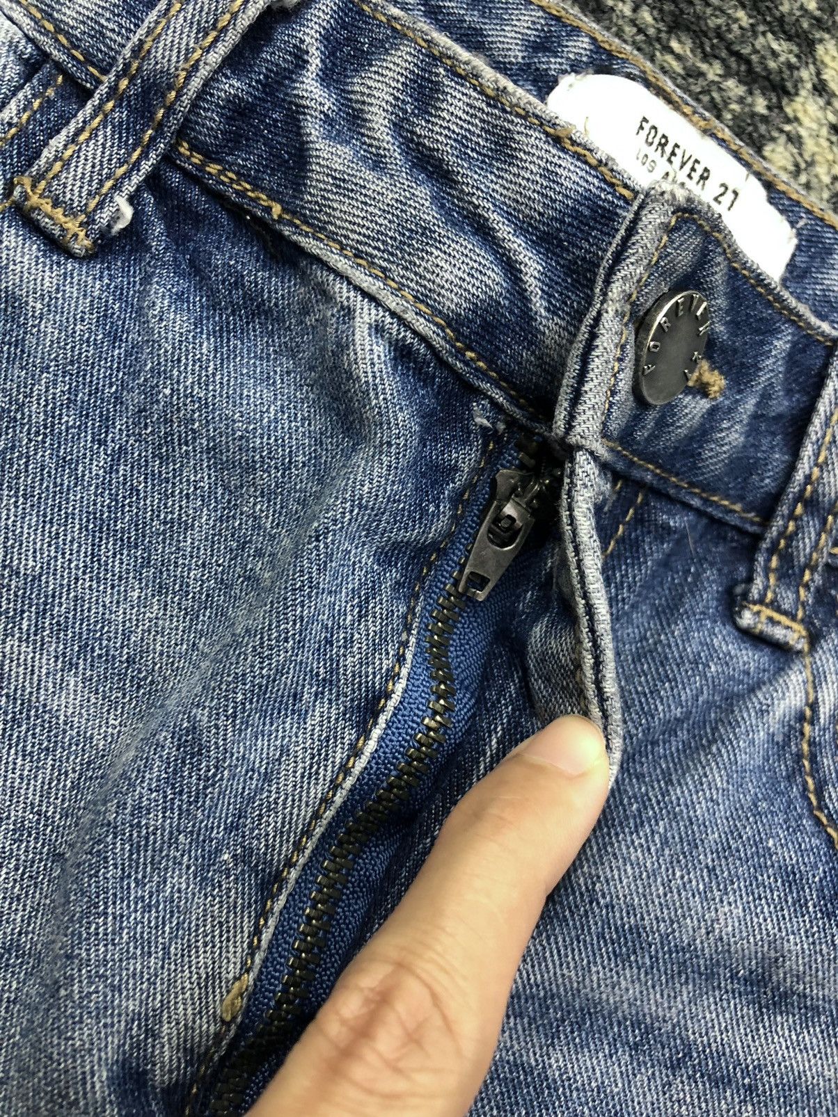 Forever 21 Forever 21 Being Bad Aint Easy Distressed Faded Blue Jeans Size US 28 / EU 44 - 7 Thumbnail