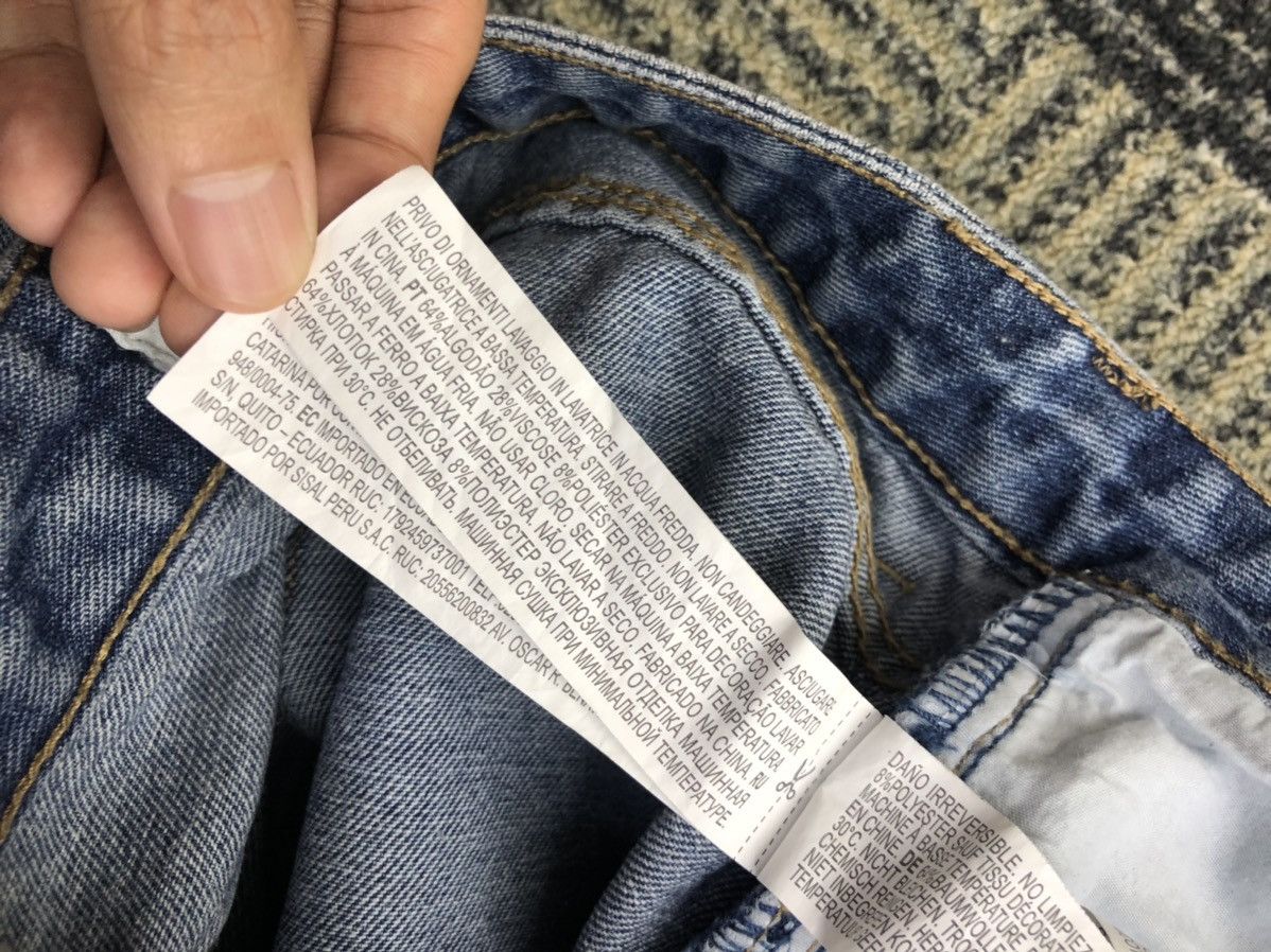 Forever 21 Forever 21 Being Bad Aint Easy Distressed Faded Blue Jeans Size US 28 / EU 44 - 16 Thumbnail