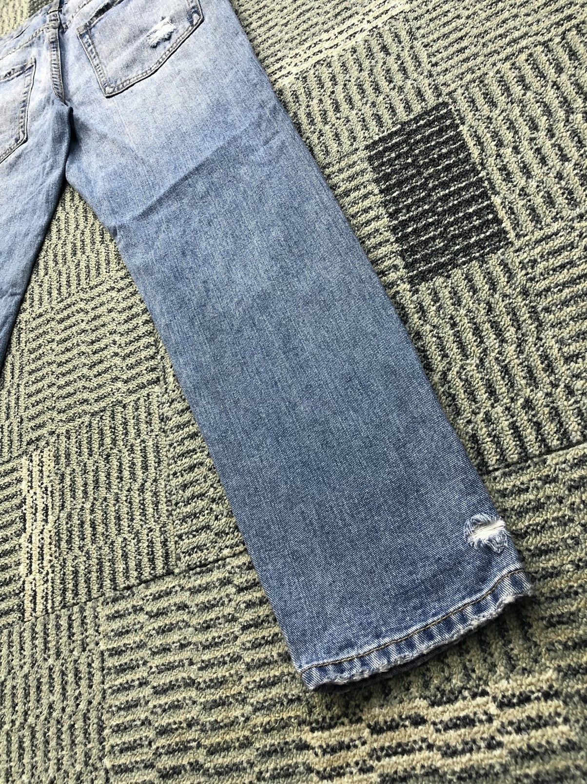 Forever 21 Forever 21 Being Bad Aint Easy Distressed Faded Blue Jeans Size US 28 / EU 44 - 12 Thumbnail