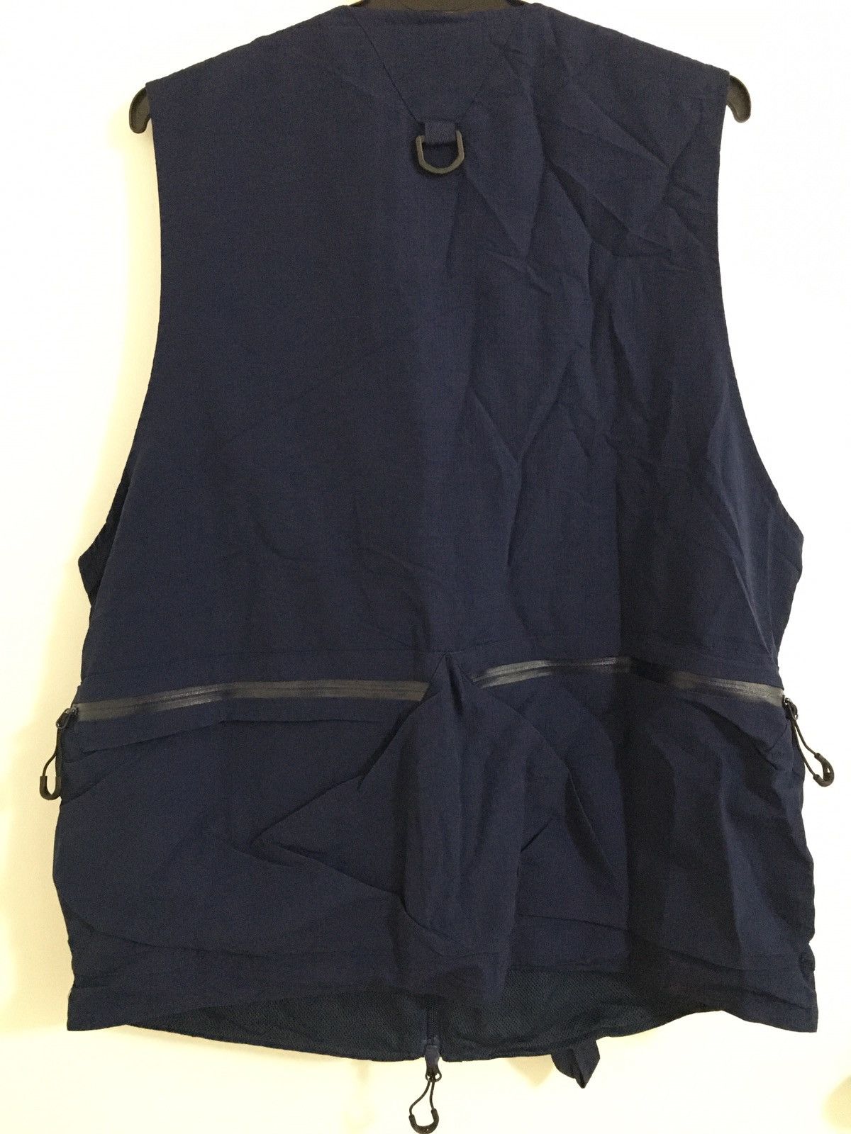 CMF Outdoor Garment × Japanese Brand 🇯🇵CMF COMFY OUTDOOR GARMENT OVERLAY VEST Size US L / EU 52-54 / 3 - 7 Thumbnail