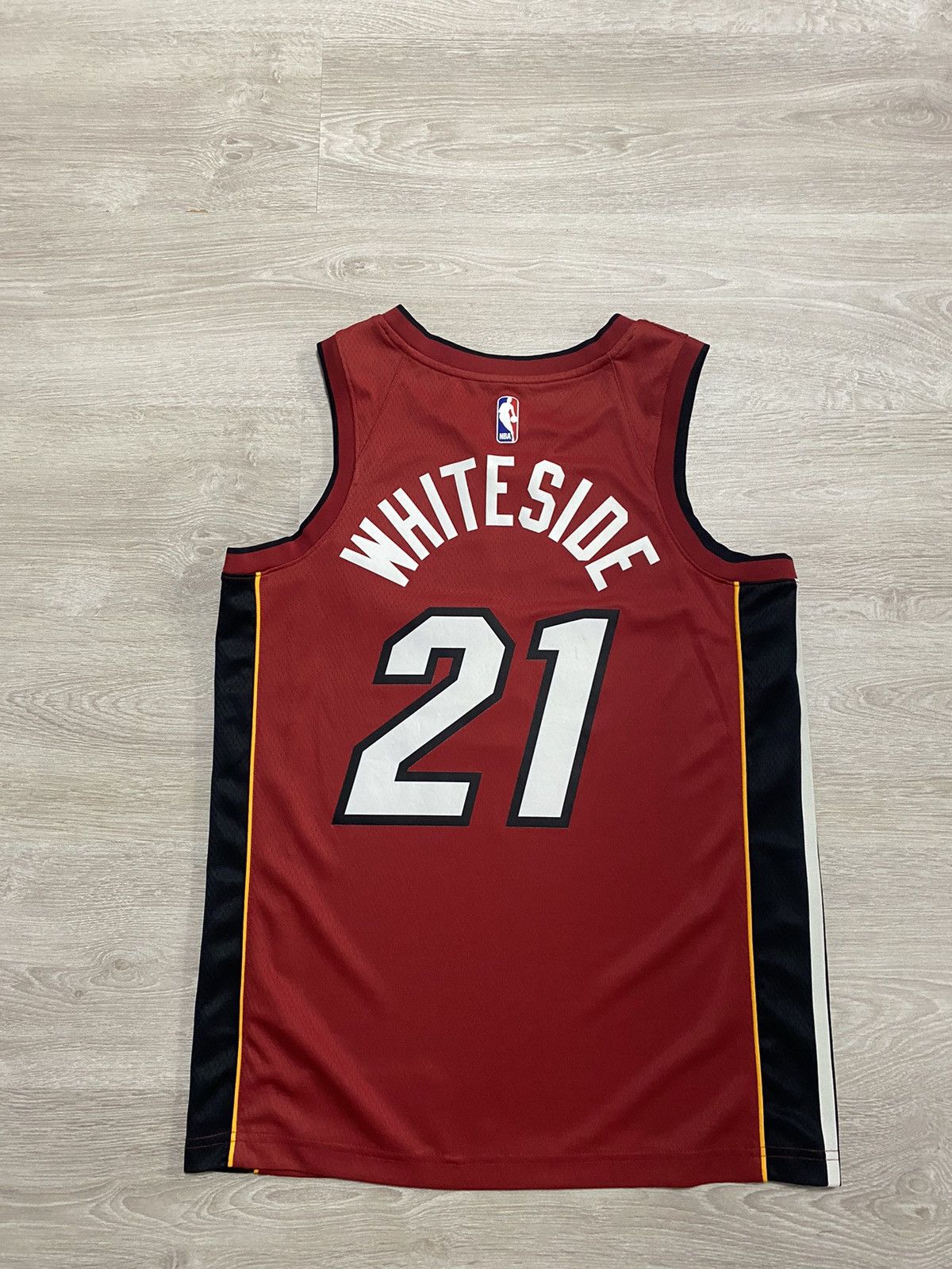NBA Nike Jersey NBA Miami hits 21# WHITESIDE Size US M / EU 48-50 / 2 - 2 Thumbnail
