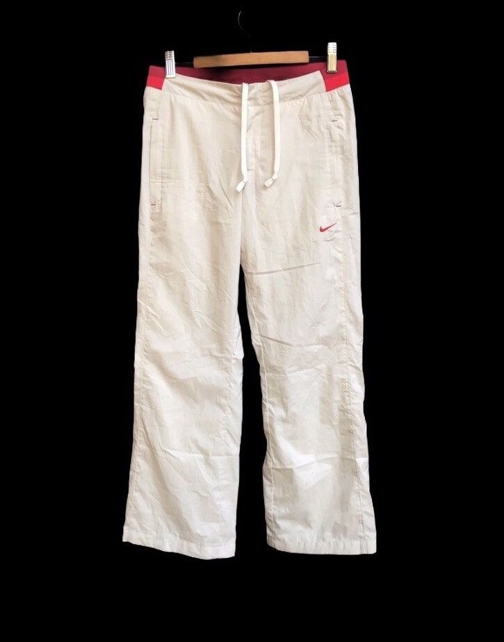 image of Nike Joggerpants in Cream, Men's (Size 26)