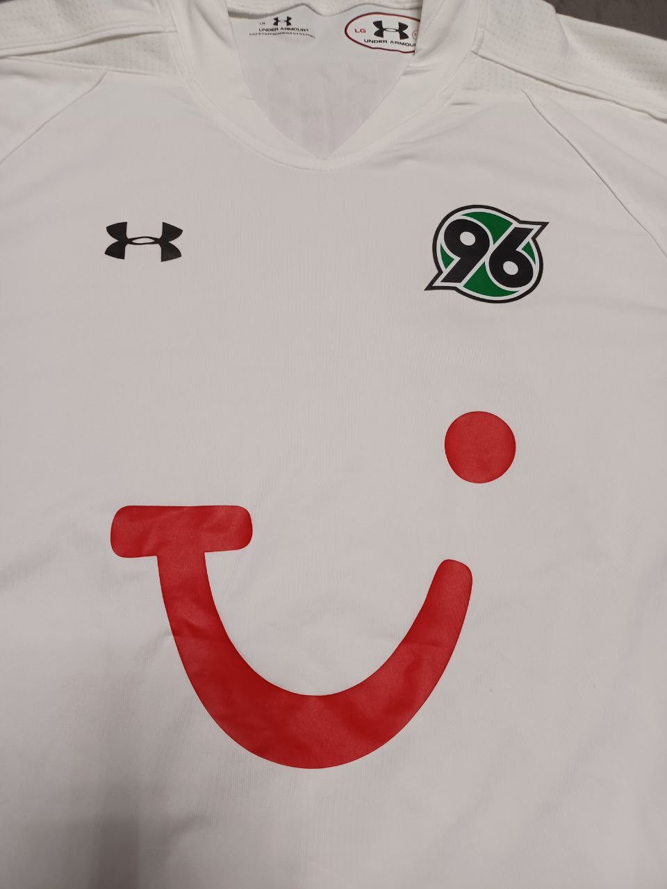Under Armour Hannover 96 away jersey 08-09 soccer football Bundesliga Size US L / EU 52-54 / 3 - 3 Thumbnail