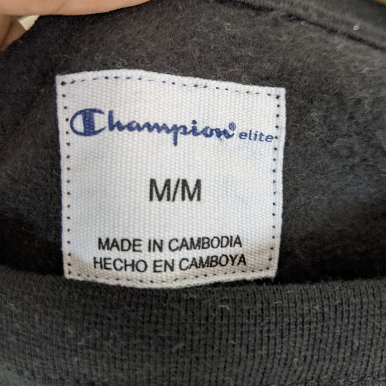 Champion CHAMPION Big Spell Out Logo Jumper Sweatshirt Size US M / EU 48-50 / 2 - 7 Thumbnail