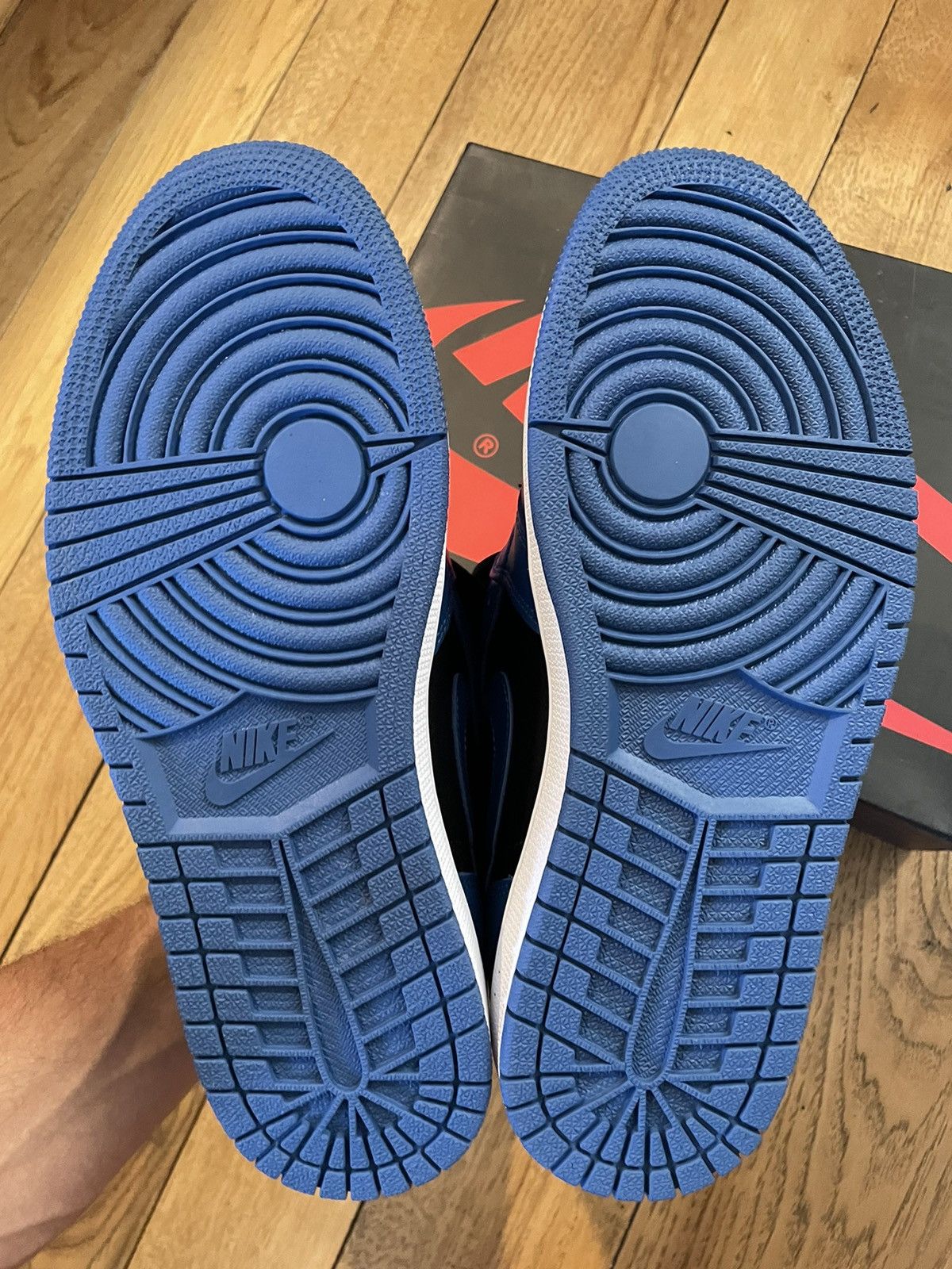 Jordan Brand × Nike Air Jordan 1 Retro High OG Dark Marina Blue 2022 Size US 10 / EU 43 - 11 Thumbnail