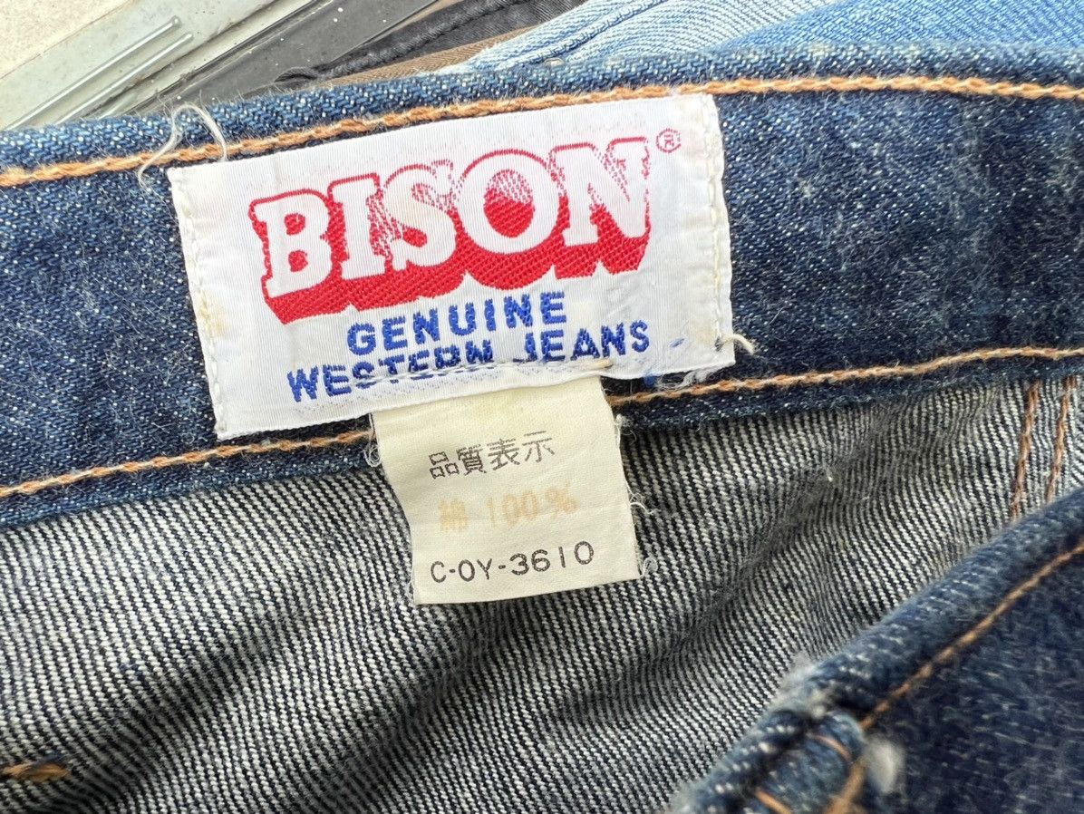 Vintage Vintage 70s BISON Japan 4 Pocket Blue Denim Bootcut Jeans Size US 28 / EU 44 - 17 Thumbnail