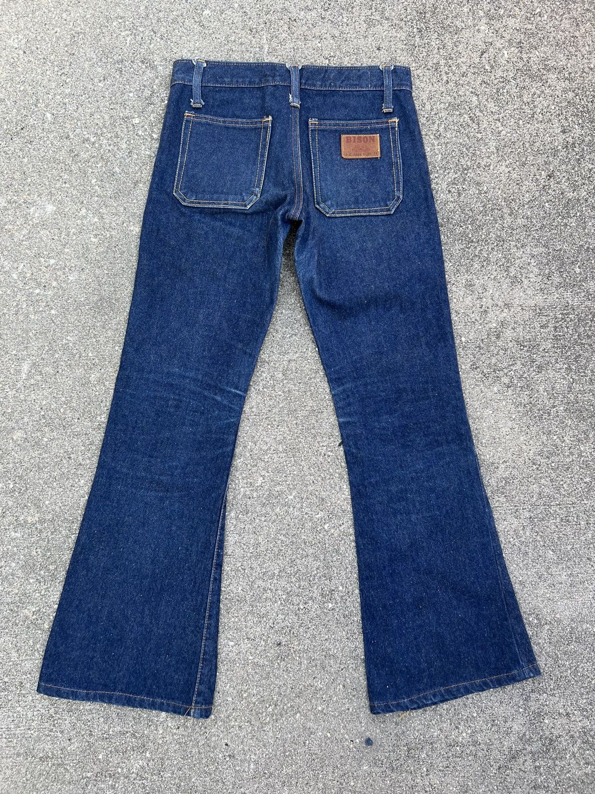 Vintage Vintage 70s BISON Japan 4 Pocket Blue Denim Bootcut Jeans Size US 28 / EU 44 - 2 Thumbnail
