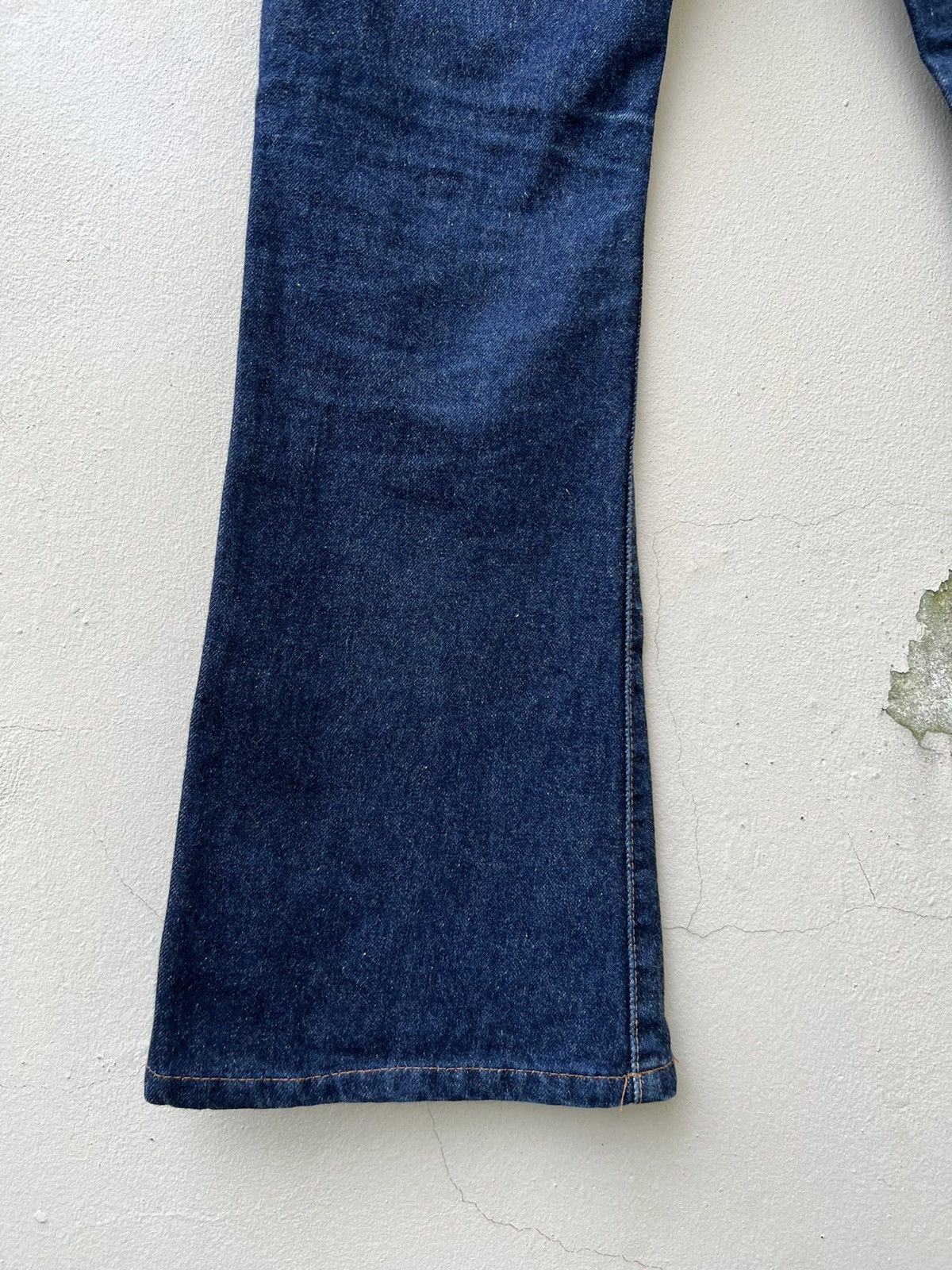 Vintage Vintage 70s BISON Japan 4 Pocket Blue Denim Bootcut Jeans Size US 28 / EU 44 - 13 Thumbnail