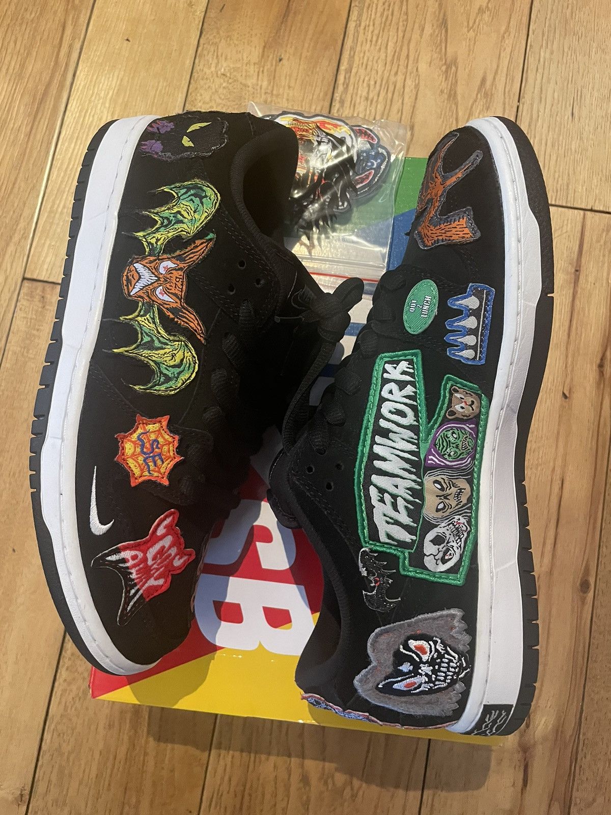Neckface × Nike Nike SB Dunk Low Pro QS “Neckface” Size US 8 / EU 41 - 2 Thumbnail