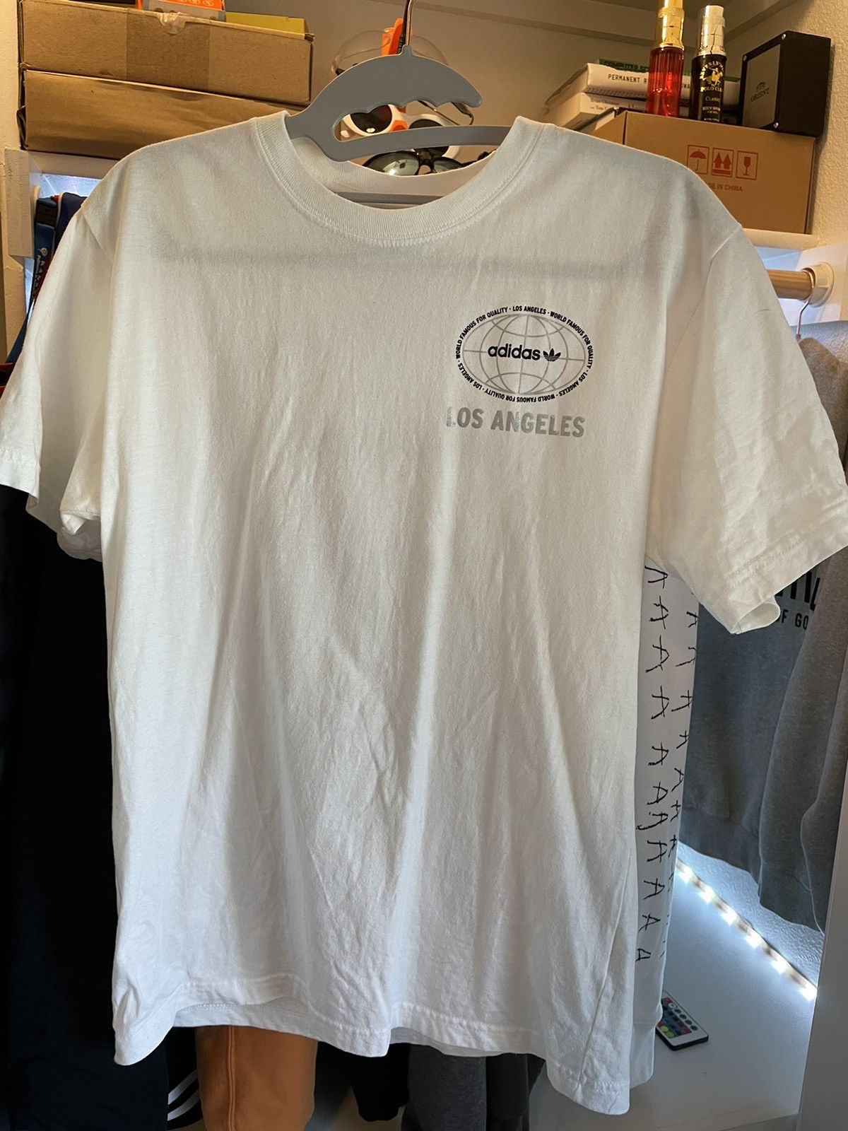 Adidas Adidas World Tour Graphic Tee Small Size US S / EU 44-46 / 1 - 2 Thumbnail
