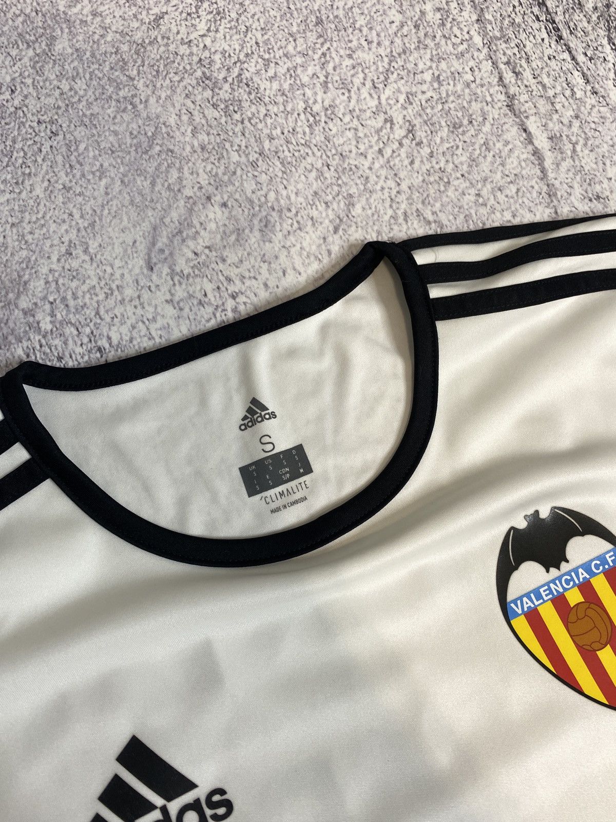 Adidas BLOCKCORE🚫 Adidas FC Valencia Training Soccer Jersey Size US S / EU 44-46 / 1 - 4 Thumbnail