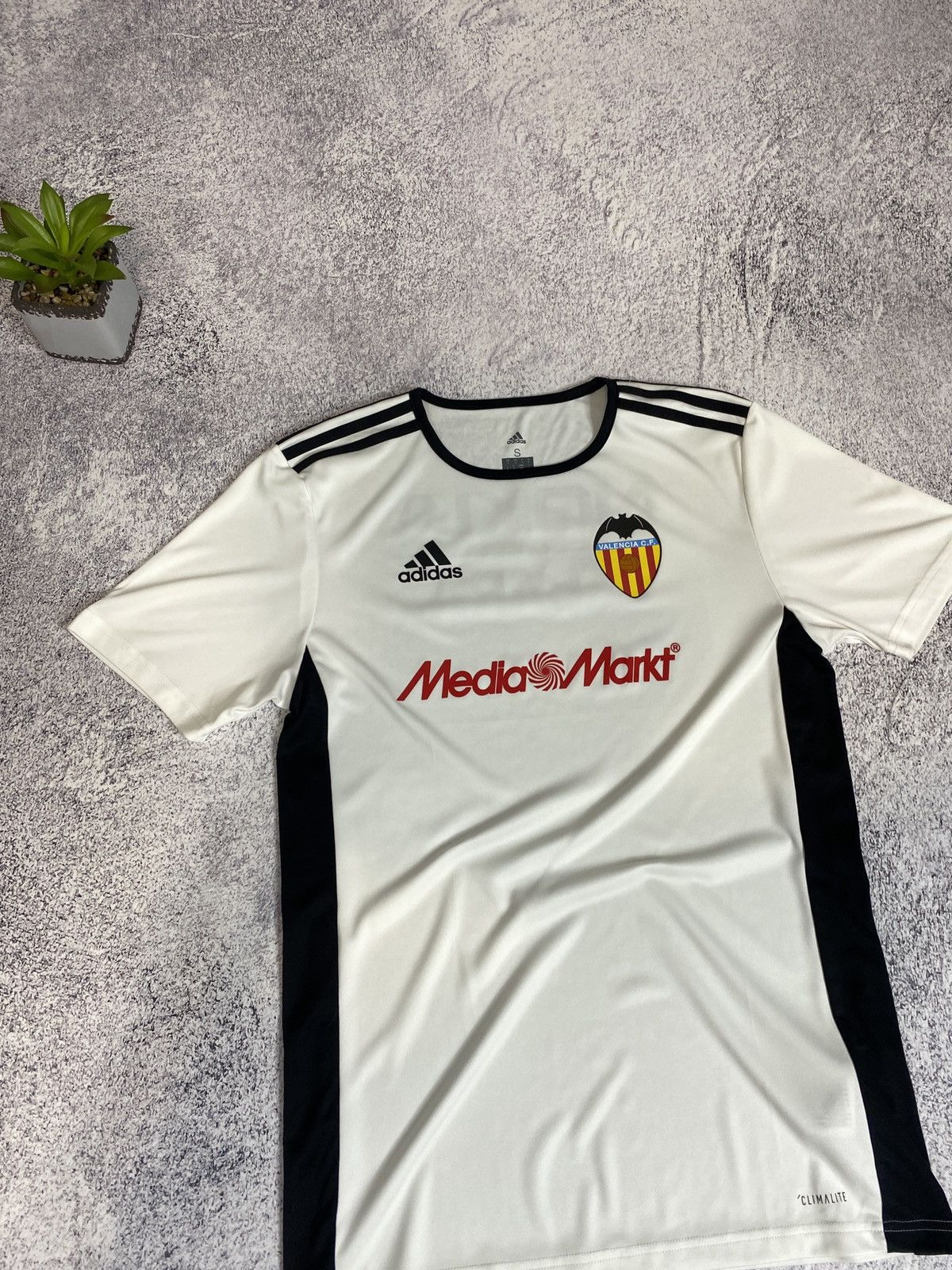 Adidas BLOCKCORE🚫 Adidas FC Valencia Training Soccer Jersey Size US S / EU 44-46 / 1 - 2 Thumbnail