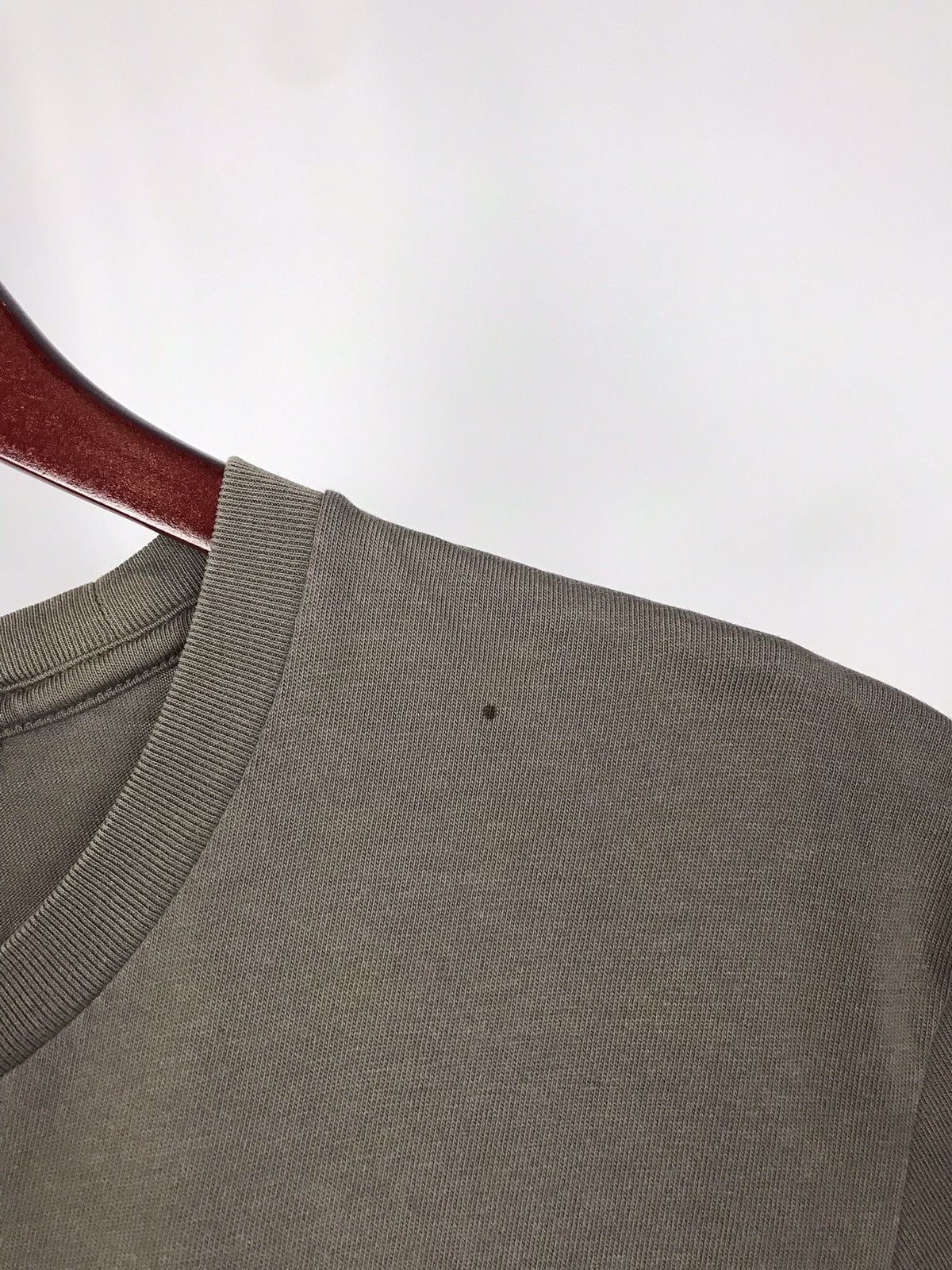 Kaws Kaws T-shirts big logo hype streetwear Size US M / EU 48-50 / 2 - 9 Thumbnail